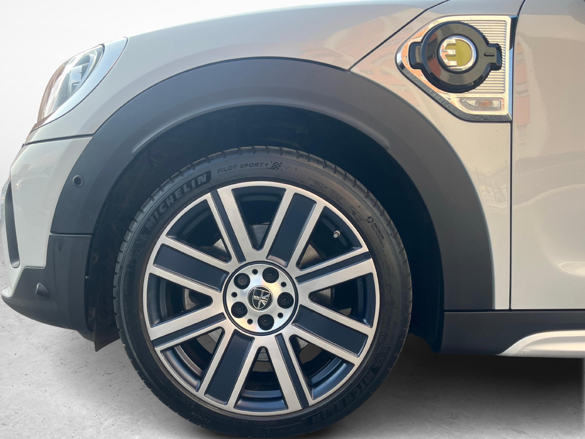 MINI Cooper SE ALL4 Countryman-image-11