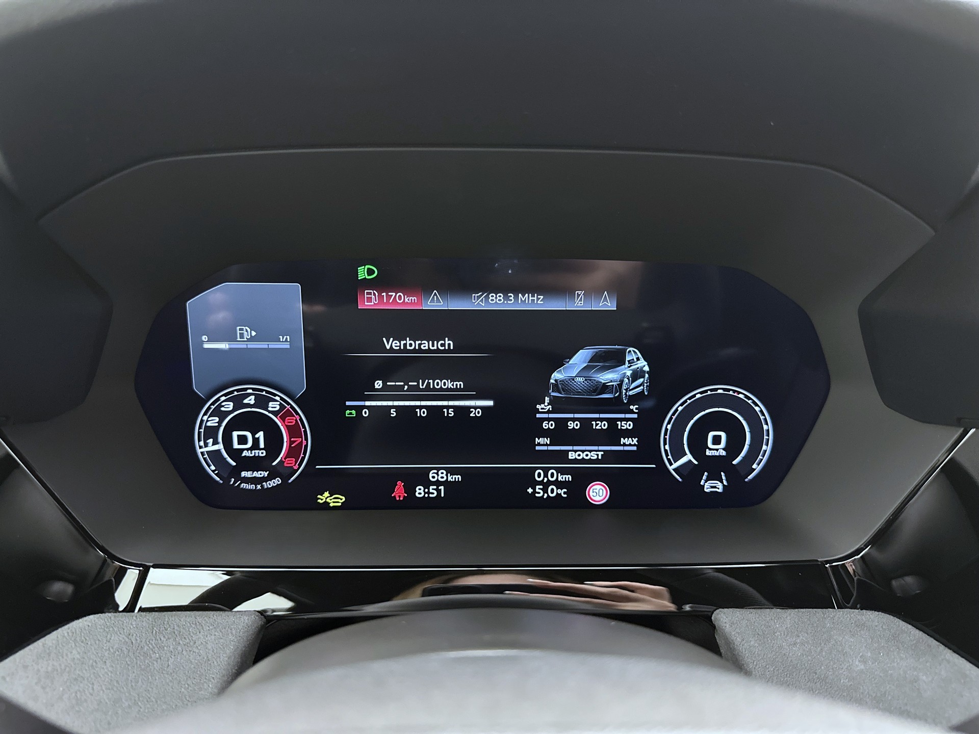 AUDI RS3 Sportback 2.5 TSI quattro S-tronic-image-11