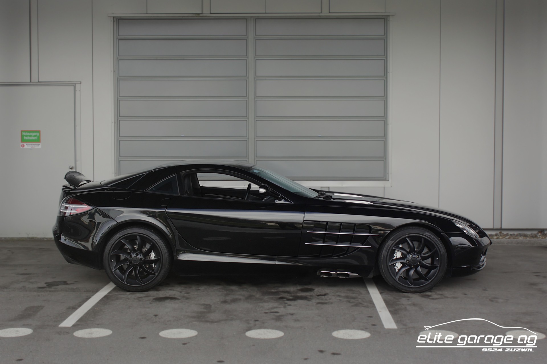 MERCEDES-BENZ SLR McLaren AUS 1. HAND-image-5