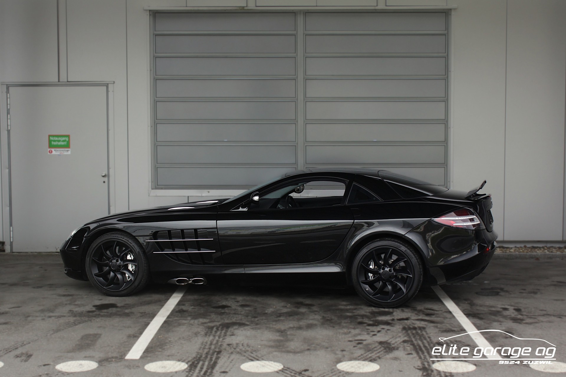 MERCEDES-BENZ SLR McLaren AUS 1. HAND-image-2