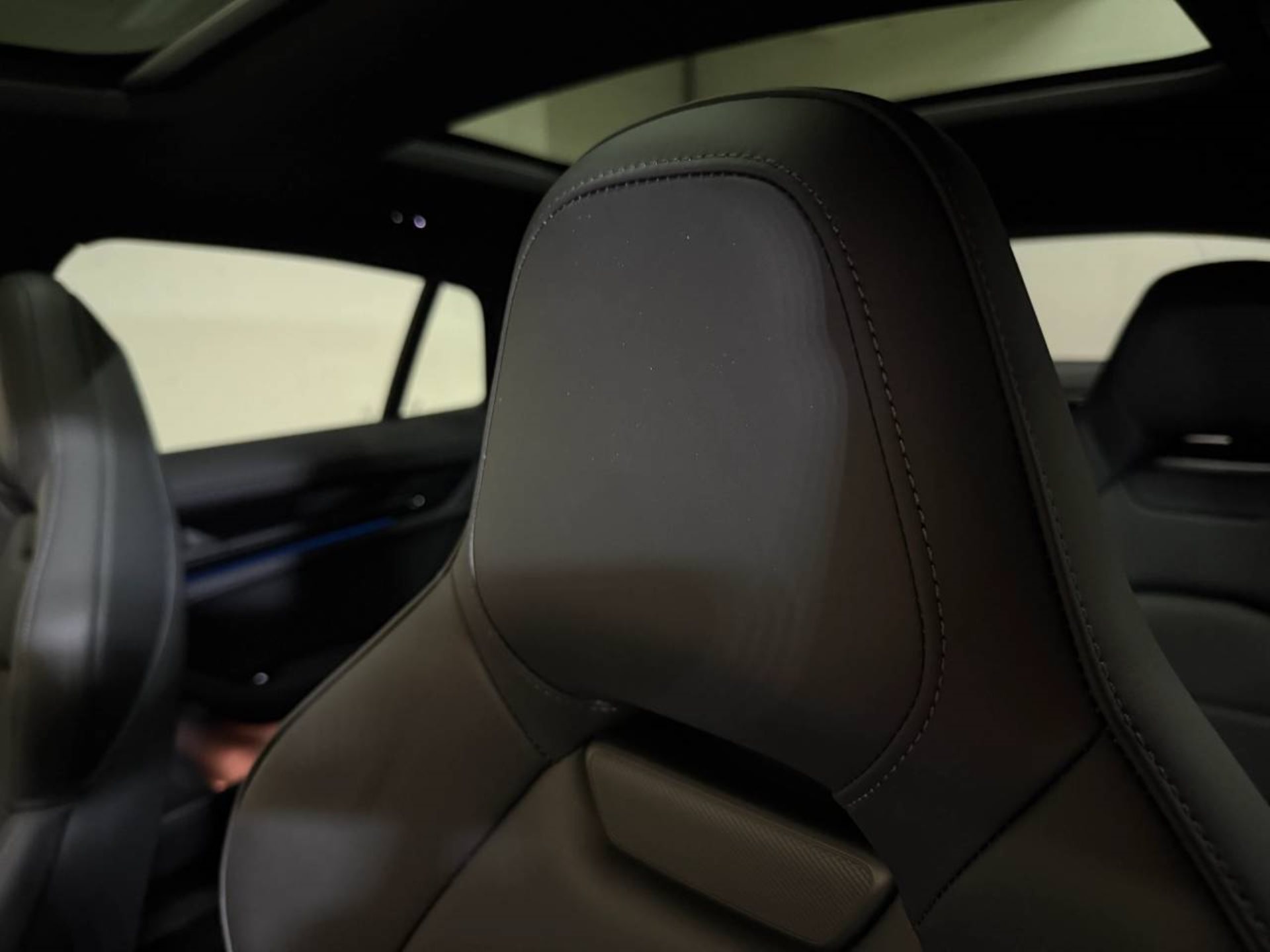 PORSCHE Panamera 4S E-Hybrid-image-24