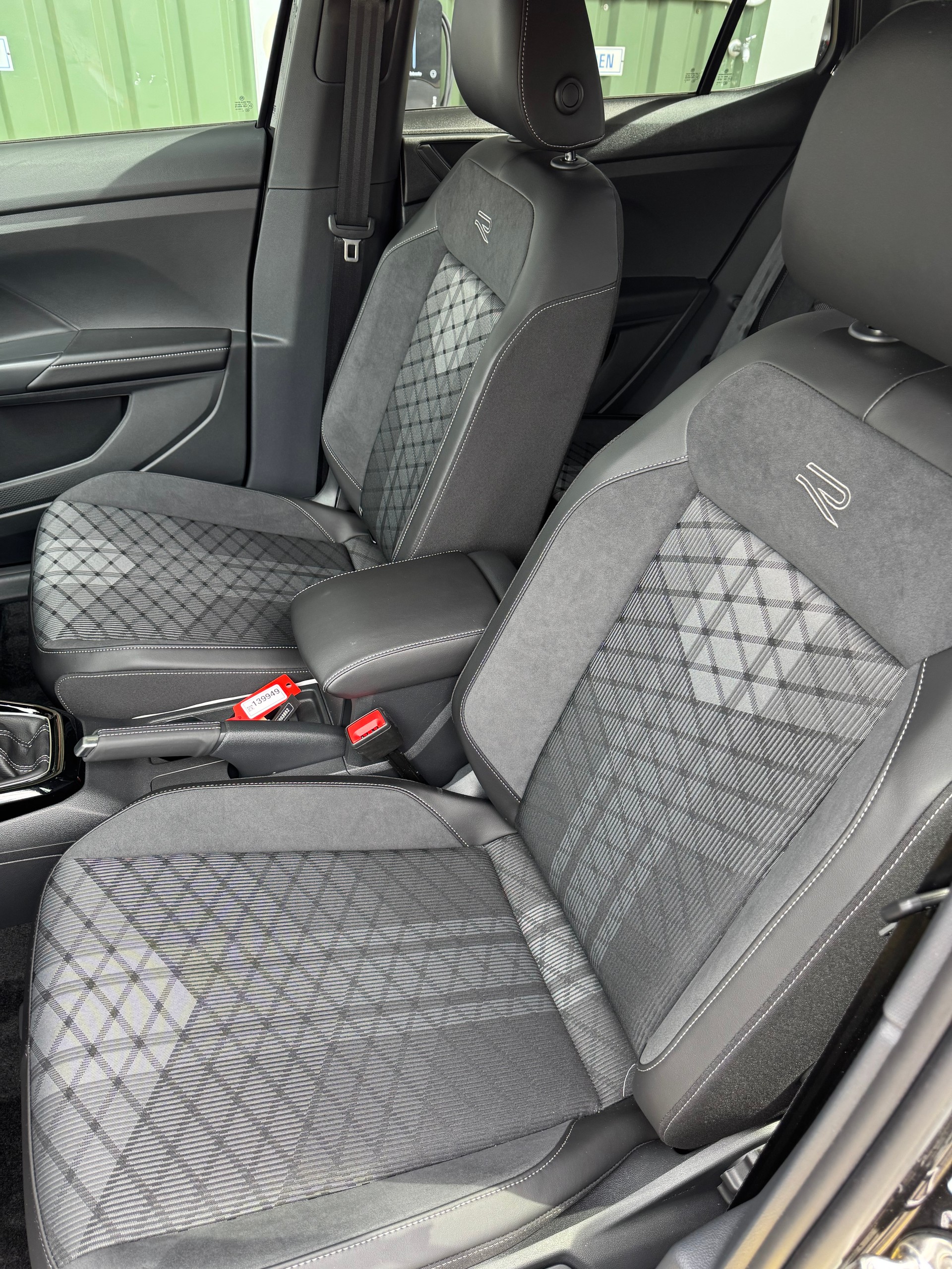 VW T-Cross 1.5 TSI EVO ACT R-Line Aussen und Innen DSG 150 PS mit 39 % Rabatt !-image-16