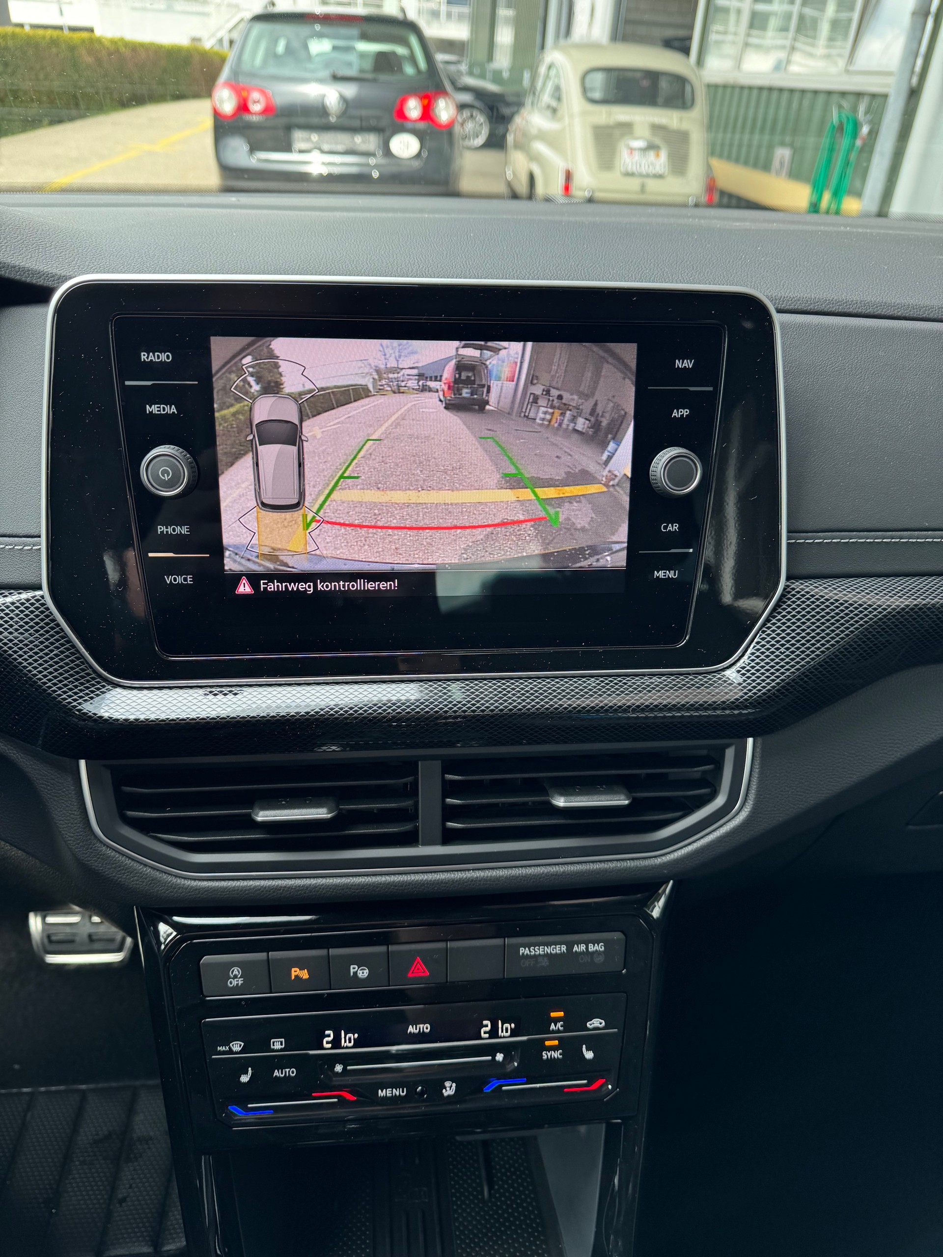 VW T-Cross 1.5 TSI EVO ACT R-Line Aussen und Innen DSG 150 PS mit 39 % Rabatt !-image-6