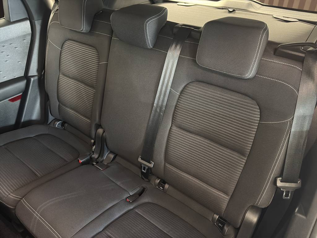 FORD Kuga 2.0 TDCi EcoBlue Titanium 4WD-image-8