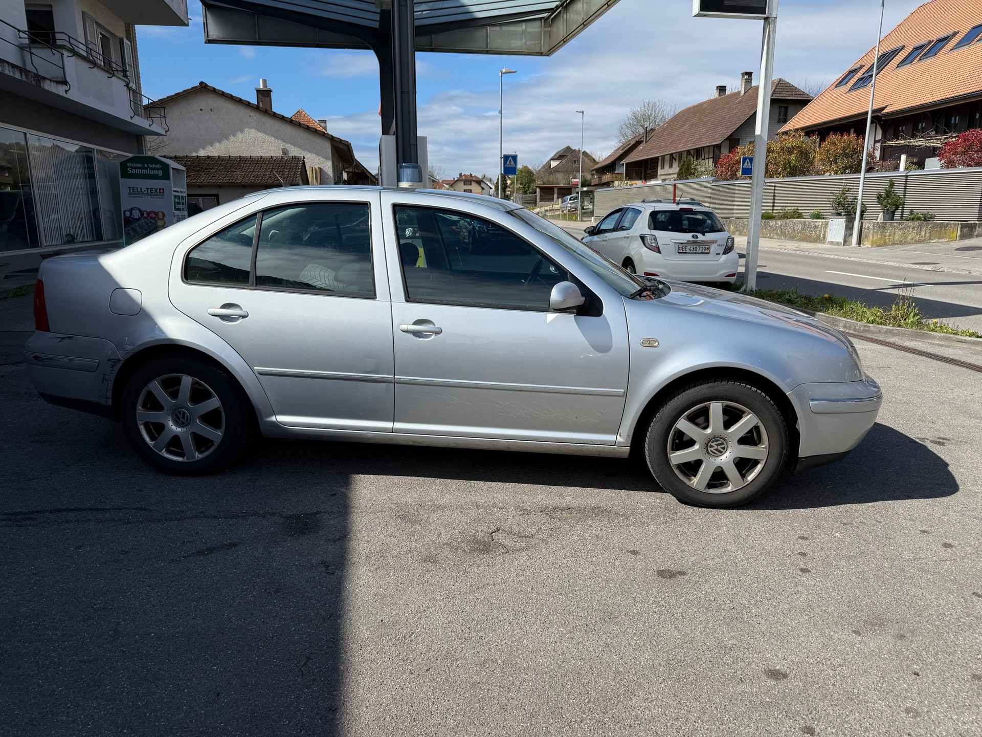 VW Bora 2.0 4Motion-image-1
