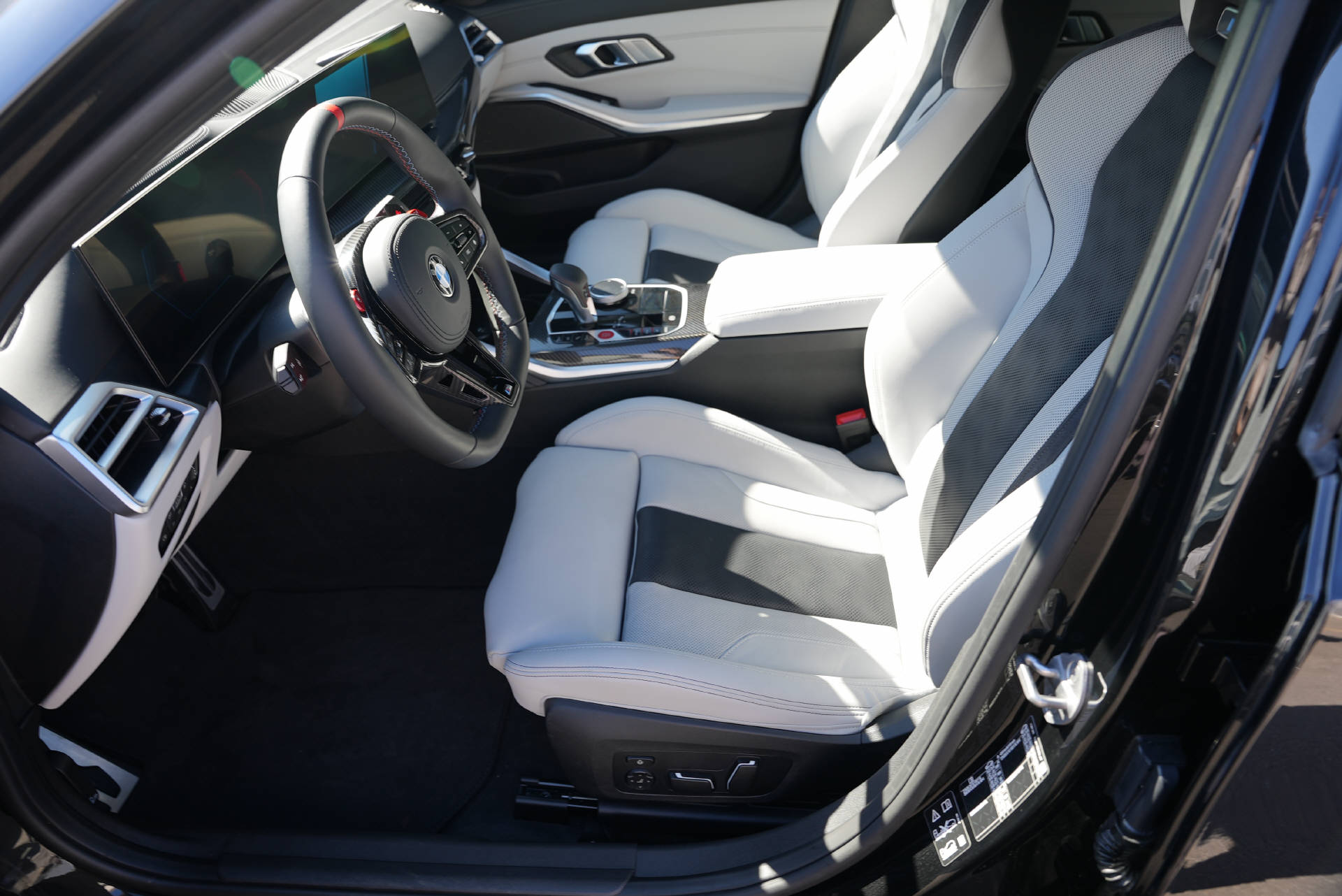 BMW M3 Touring xDrive Competition M LCI-image-7
