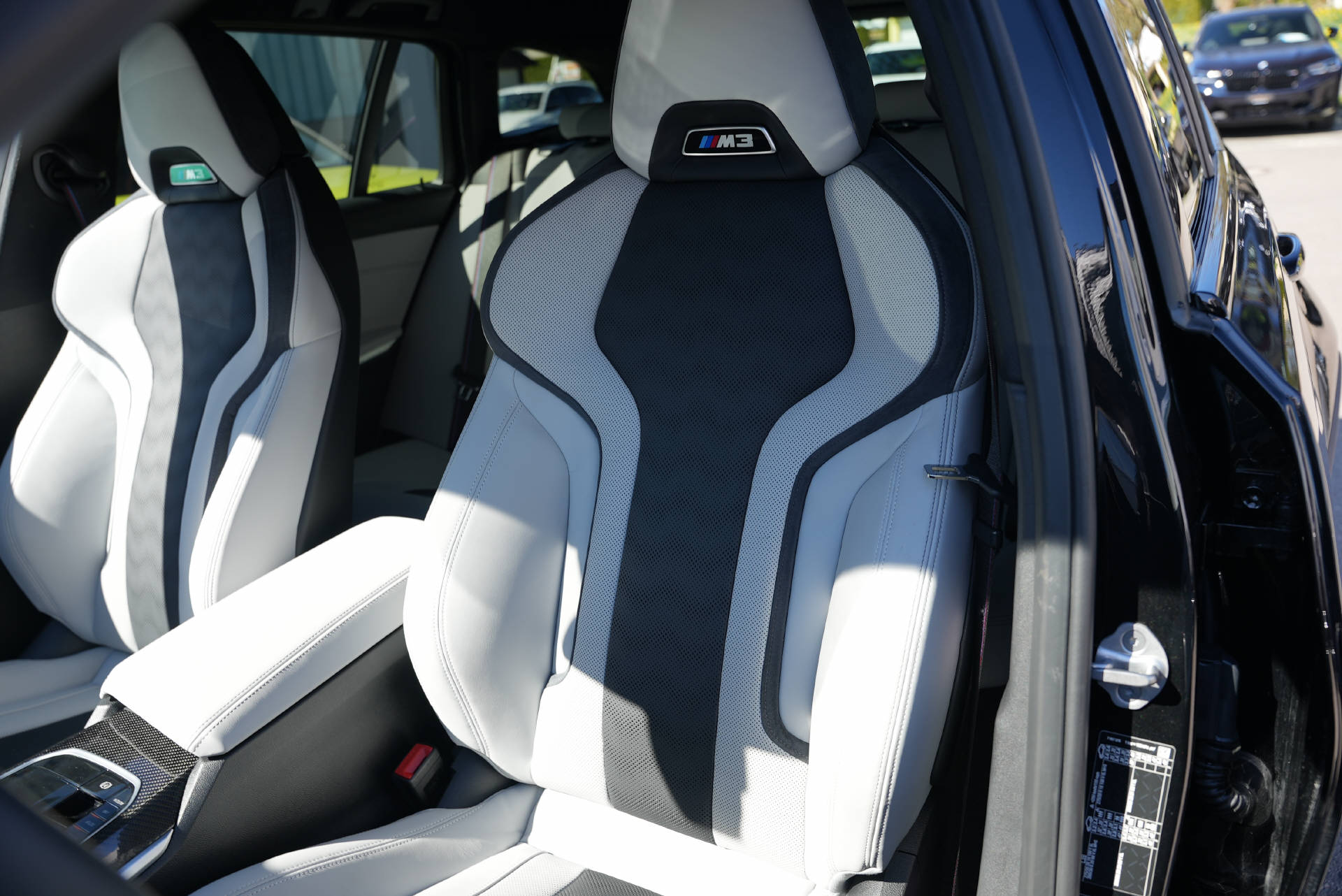 BMW M3 Touring xDrive Competition M LCI-image-9