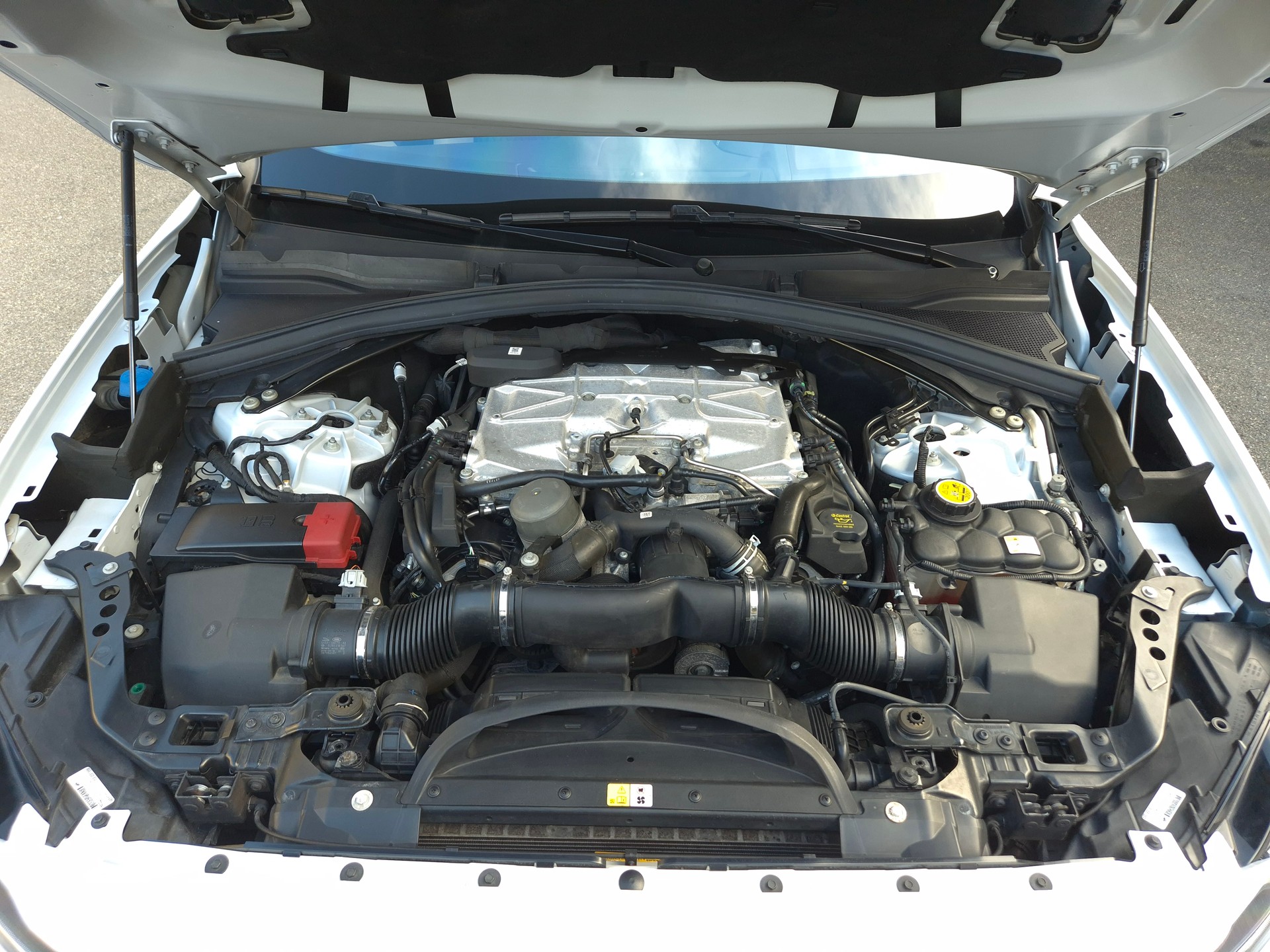 JAGUAR F-Pace 5.0 V8 SVR AWD Automatik-image-28