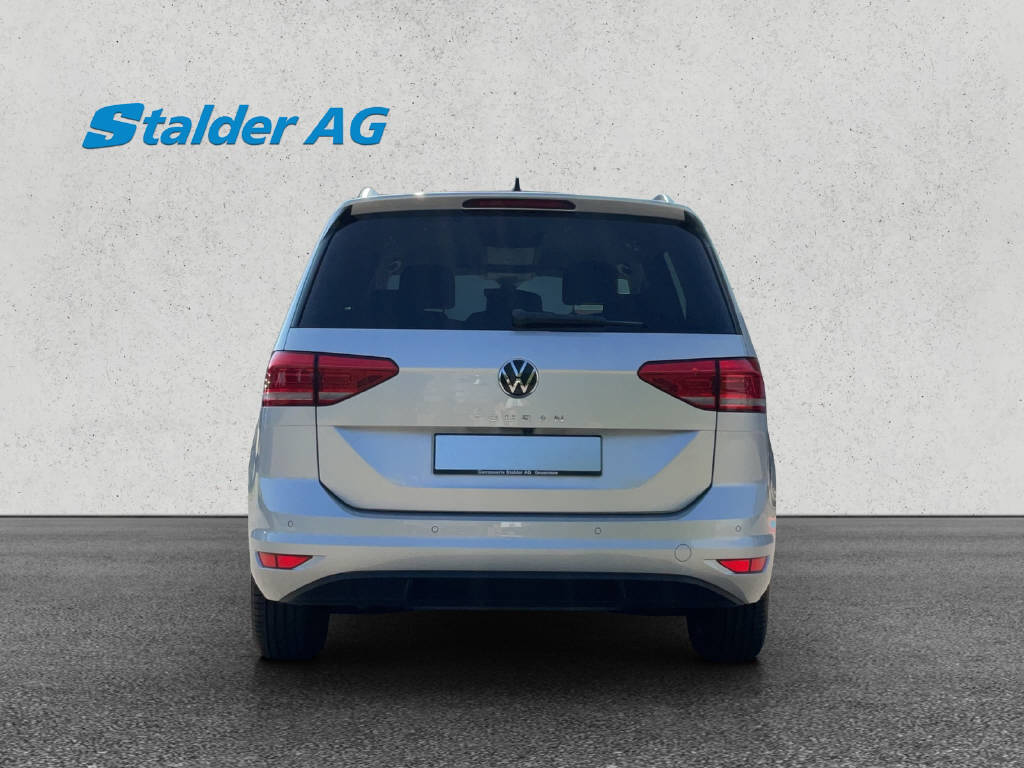 VW Touran 1.5 TSI Comfortline DSG-image-4