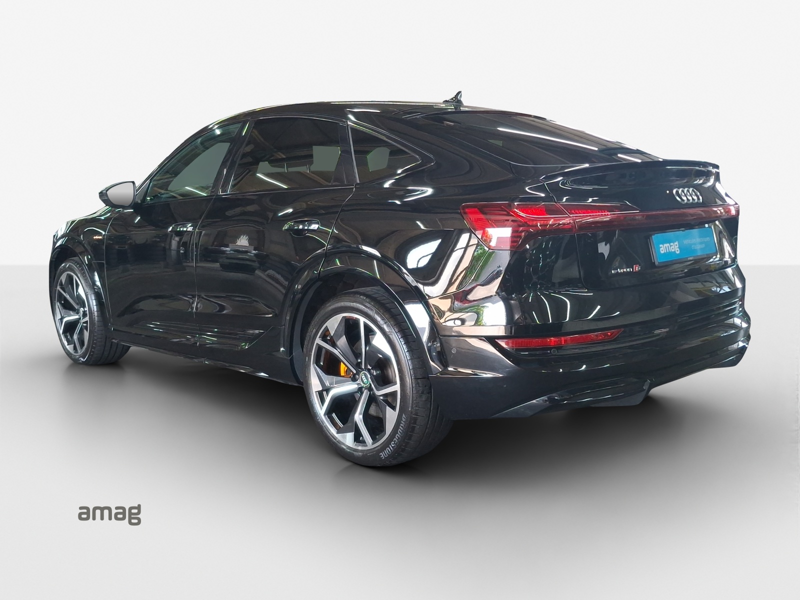 AUDI e-tron S Sportback quattro-image-3