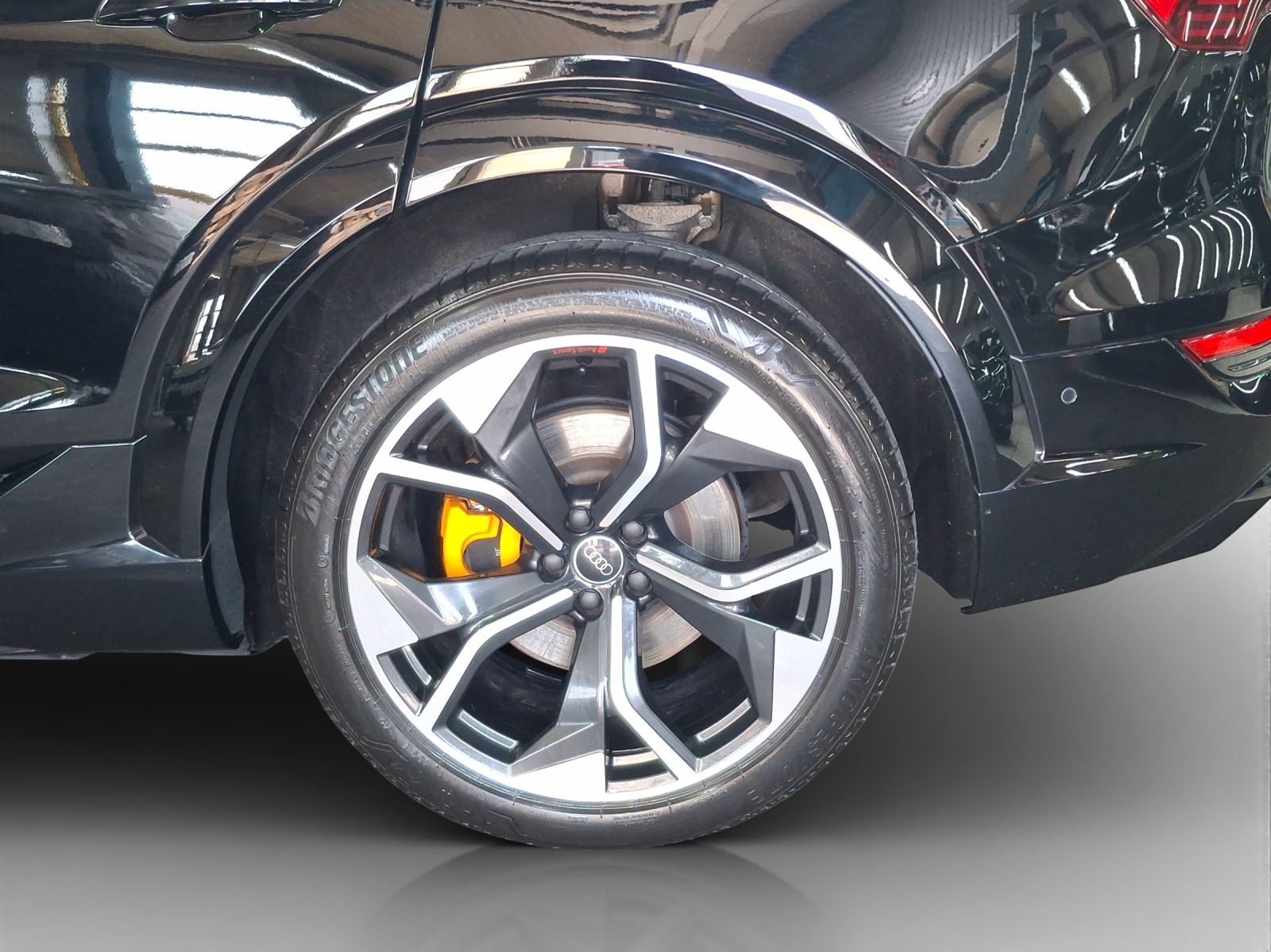 AUDI e-tron S Sportback quattro-image-14