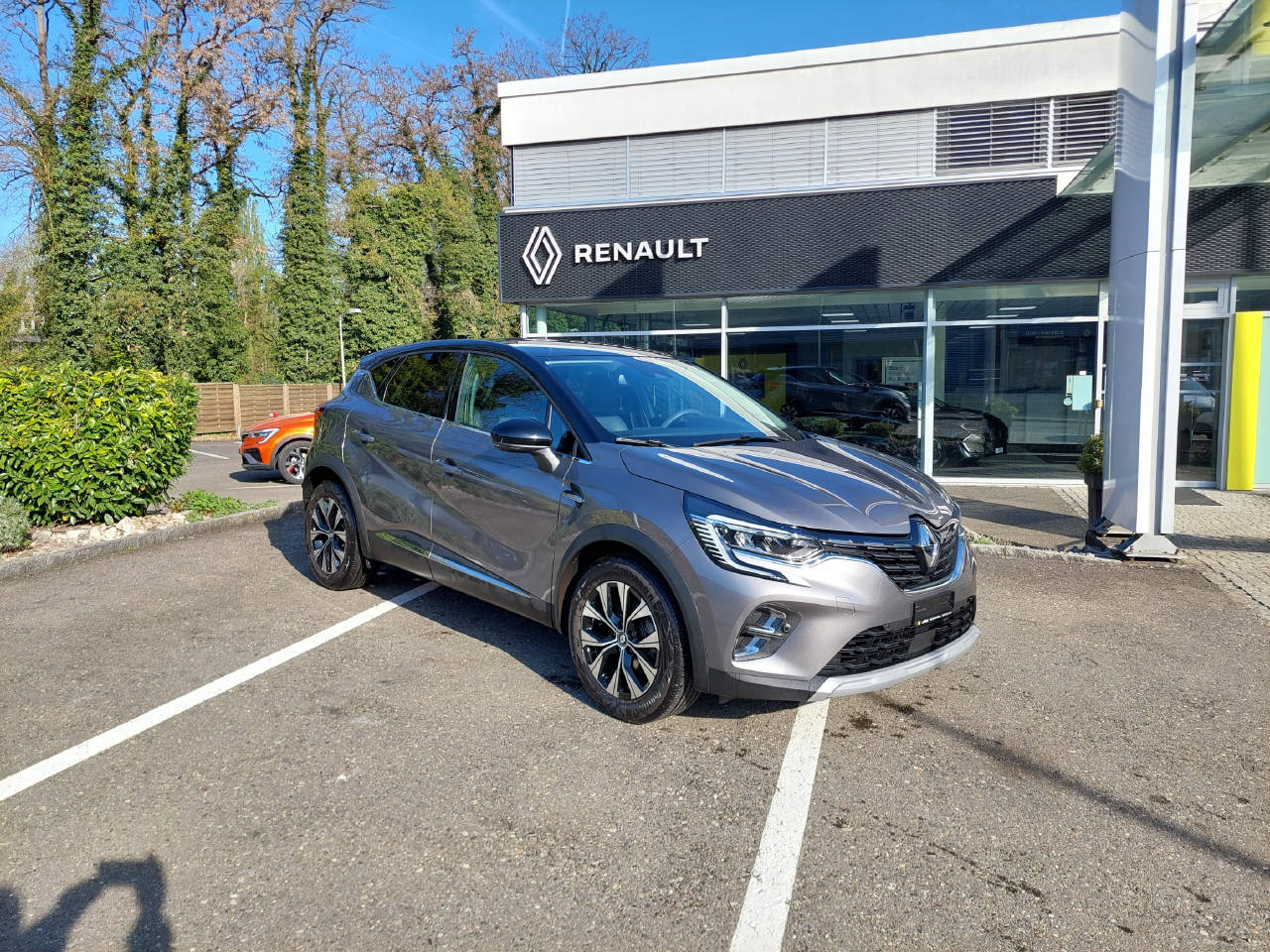 RENAULT Captur 1.3 TCe 140 Intens EDC-image-0