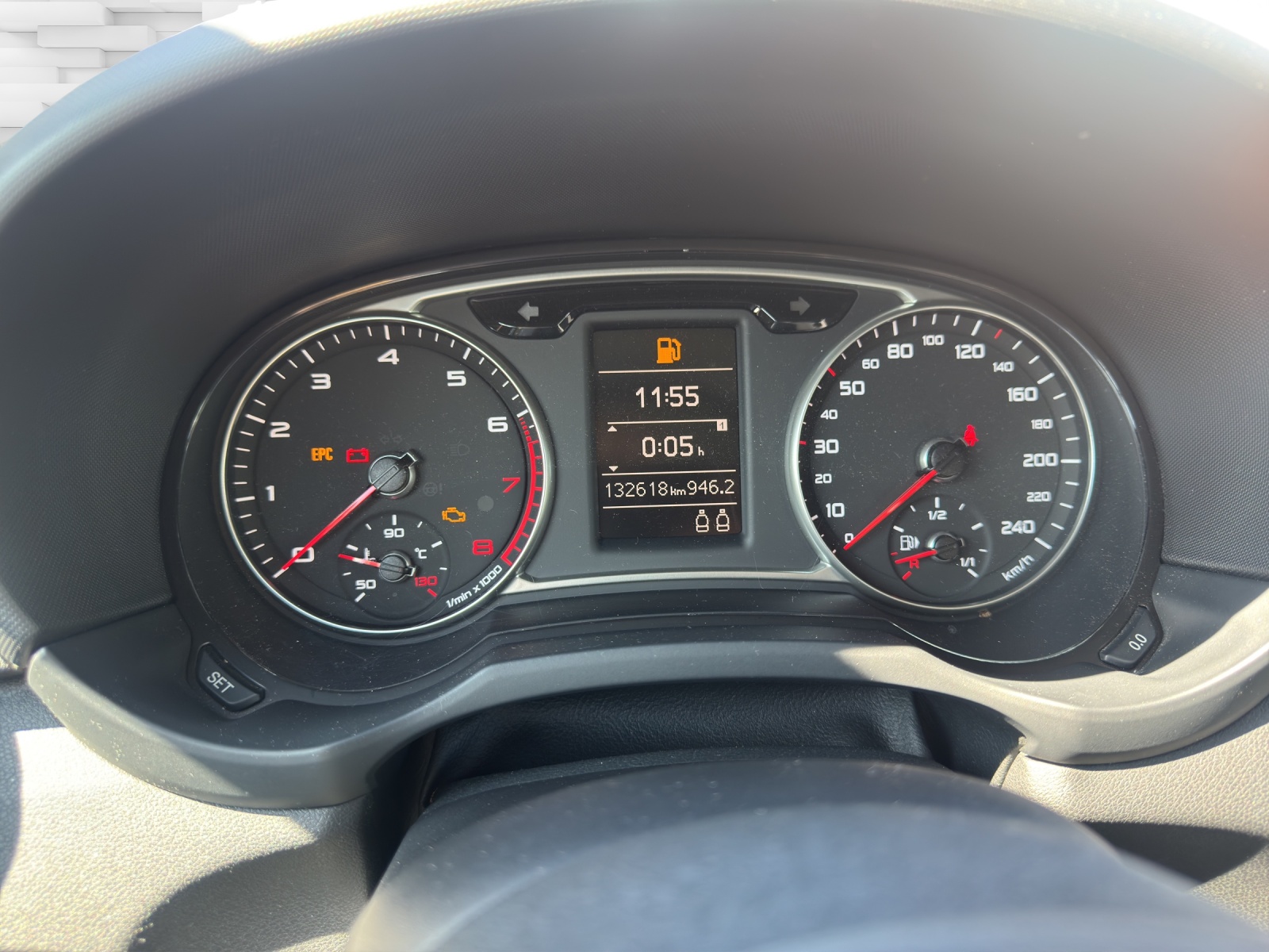 AUDI A1 1.4 TSFI S-Line-image-12