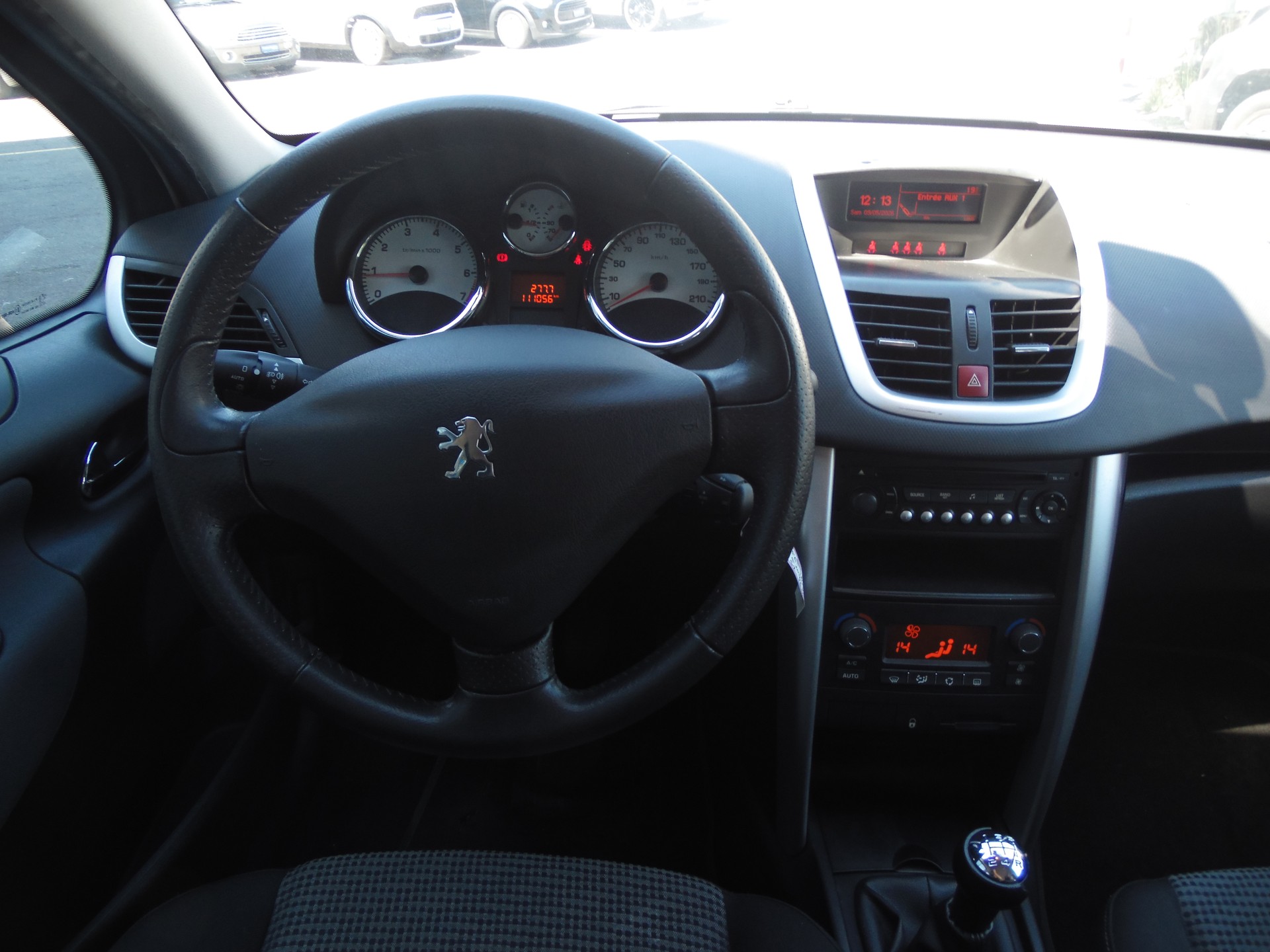 PEUGEOT 207 1.6 16V Trendy Clim-image-11