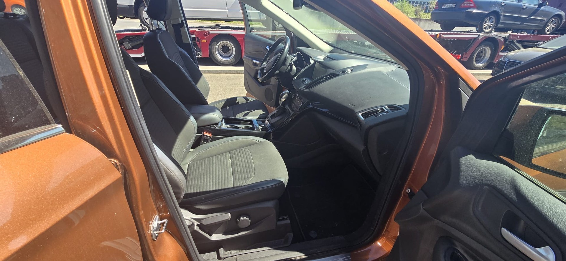 FORD Kuga 1.5 SCTi ST Line High 4WD Automatic-image-12