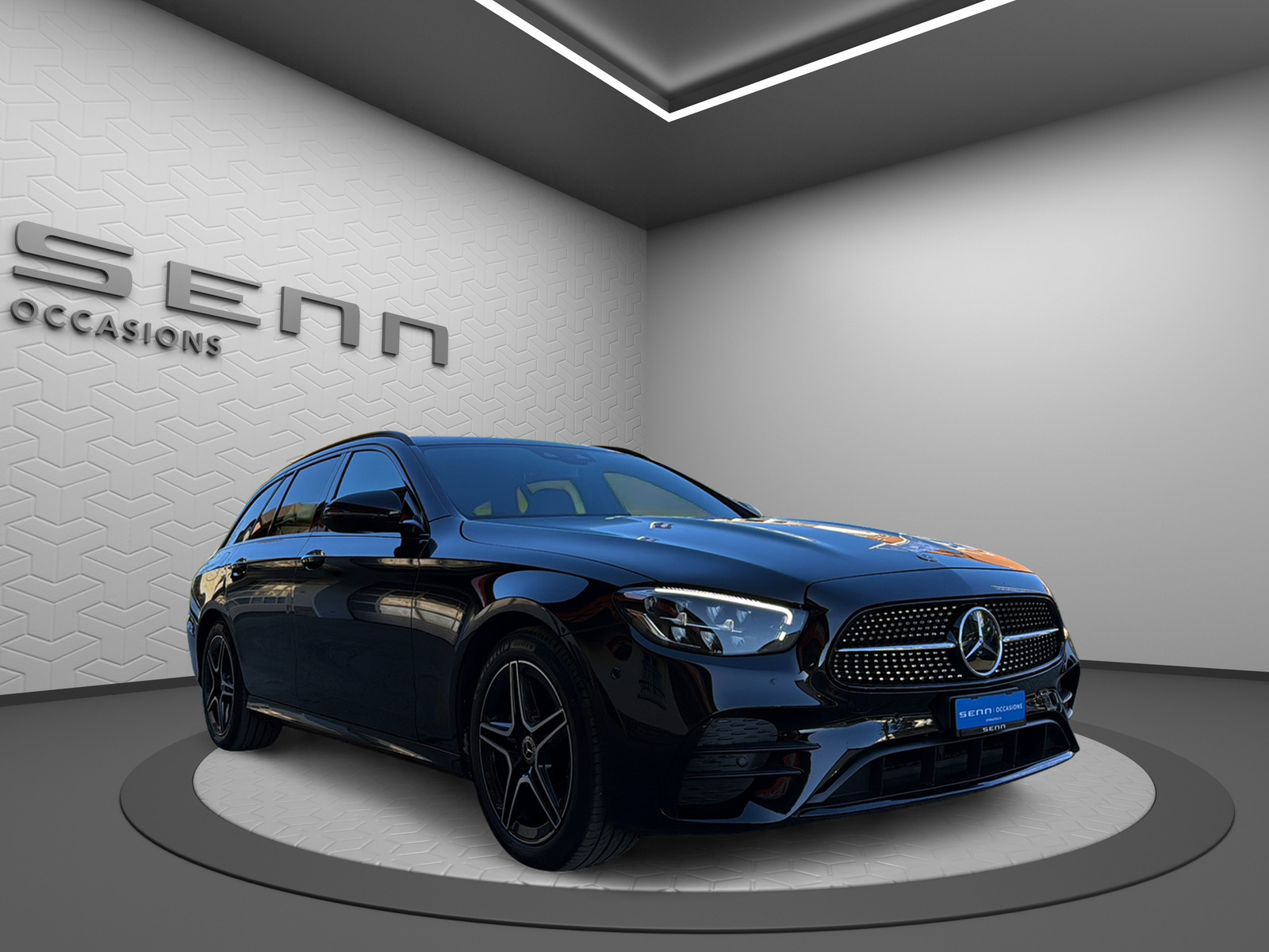 MERCEDES-BENZ E 220 d T 4Matic AMG Line 9G-Tronic-image-7
