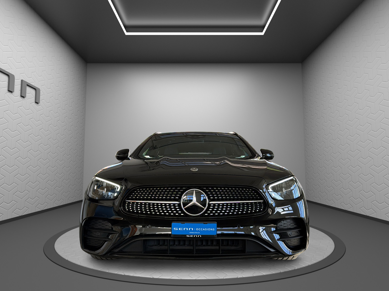 MERCEDES-BENZ E 220 d T 4Matic AMG Line 9G-Tronic-image-1