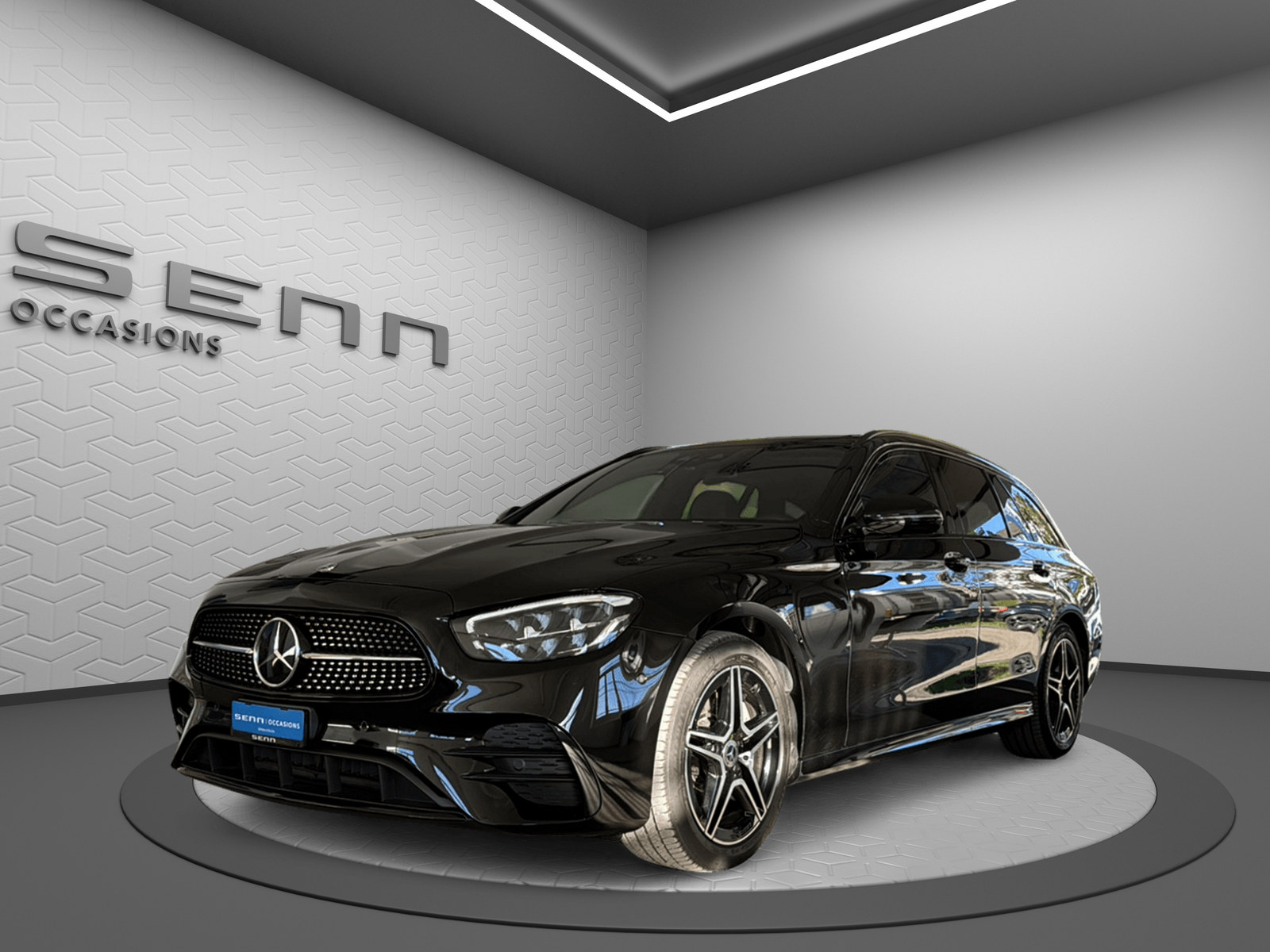 MERCEDES-BENZ E 220 d T 4Matic AMG Line 9G-Tronic-image-0