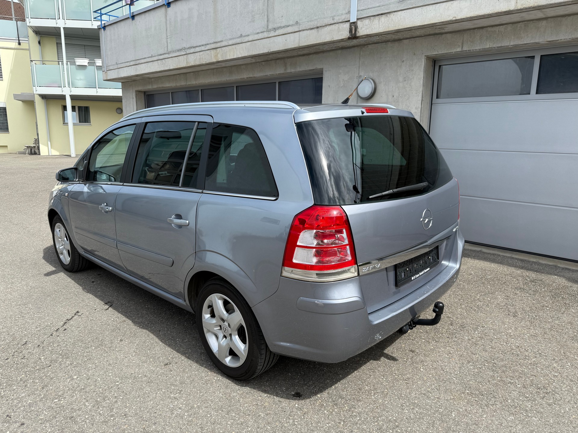 OPEL Zafira 2.2i 16V Enjoy Automatic-image-5