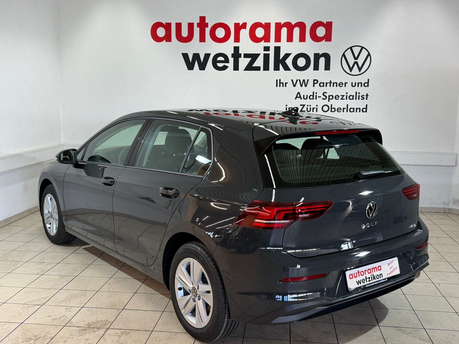 VW Golf 1.5 e TSI mHEV Basis DSG-image-2