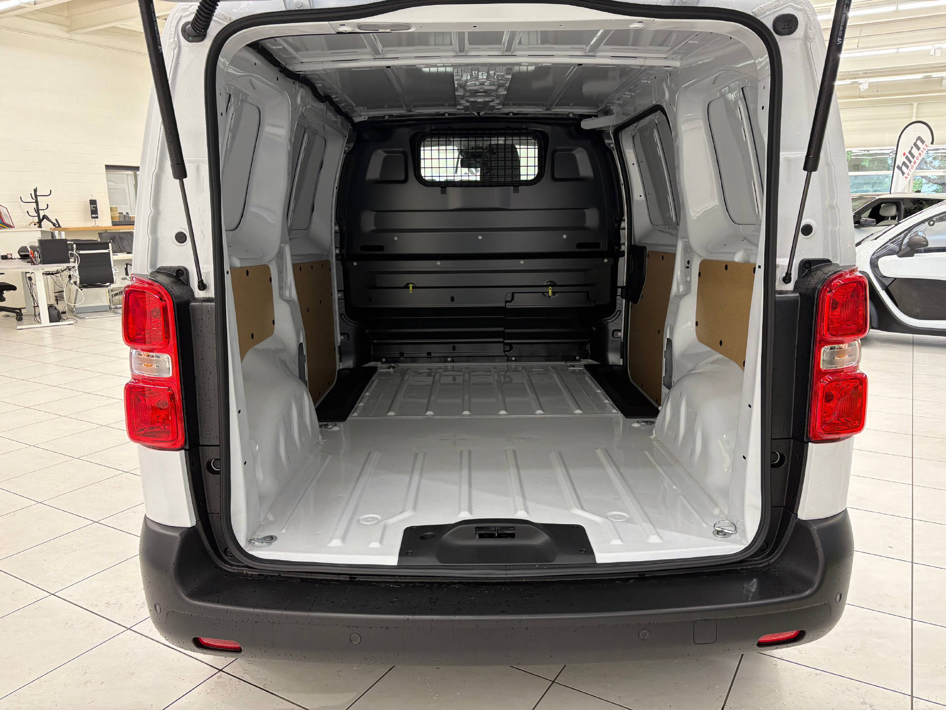 OPEL Vivaro Cargo 1.5 D 120 Energize Your Business S/S-image-9