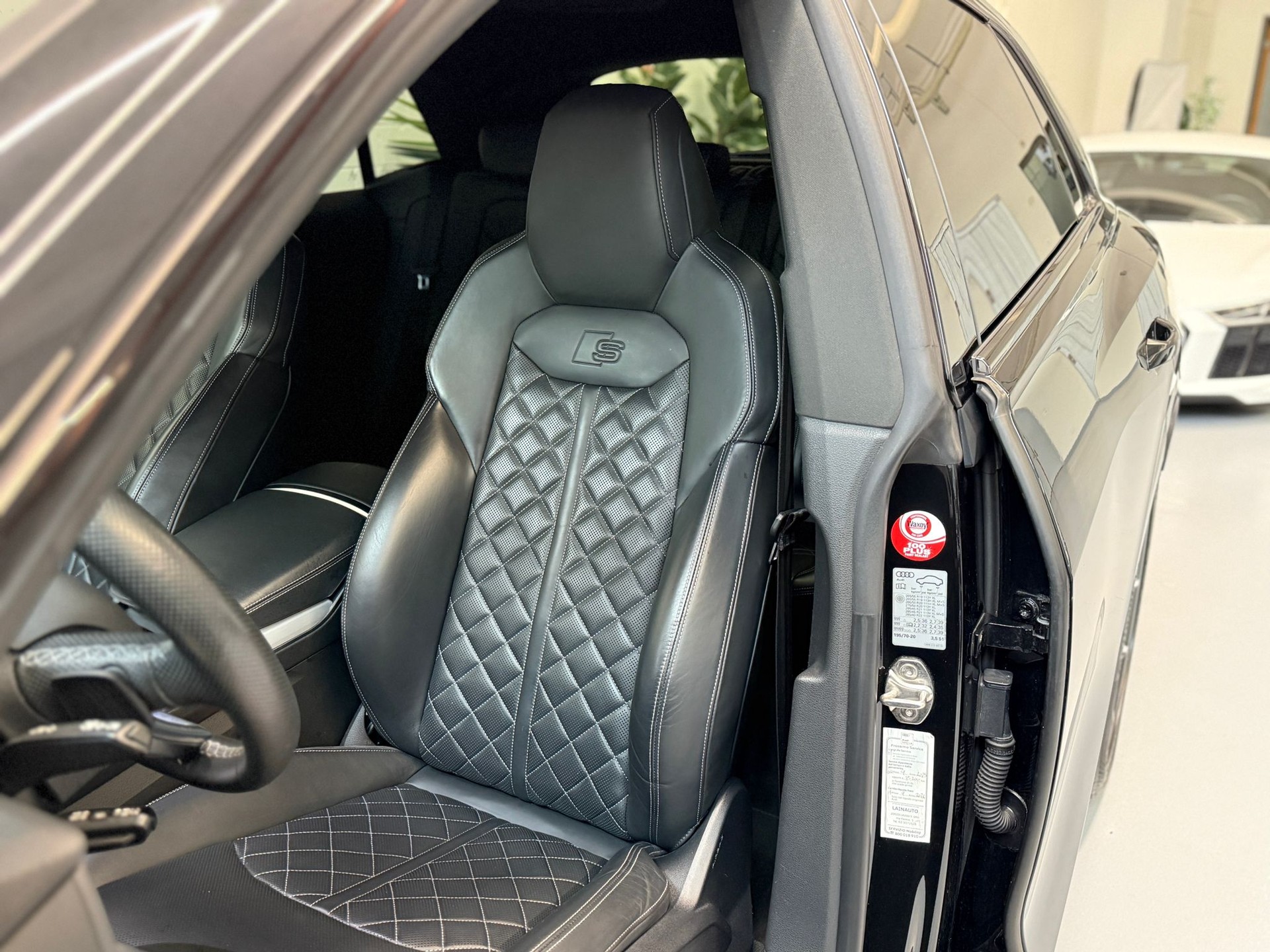 AUDI Q8 50 TDI quattro tiptronic-image-9
