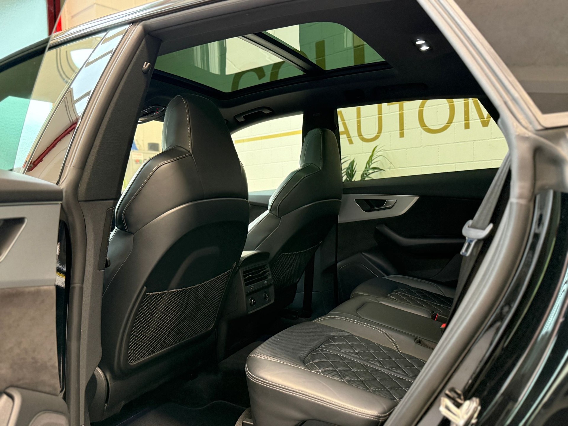 AUDI Q8 50 TDI quattro tiptronic-image-10