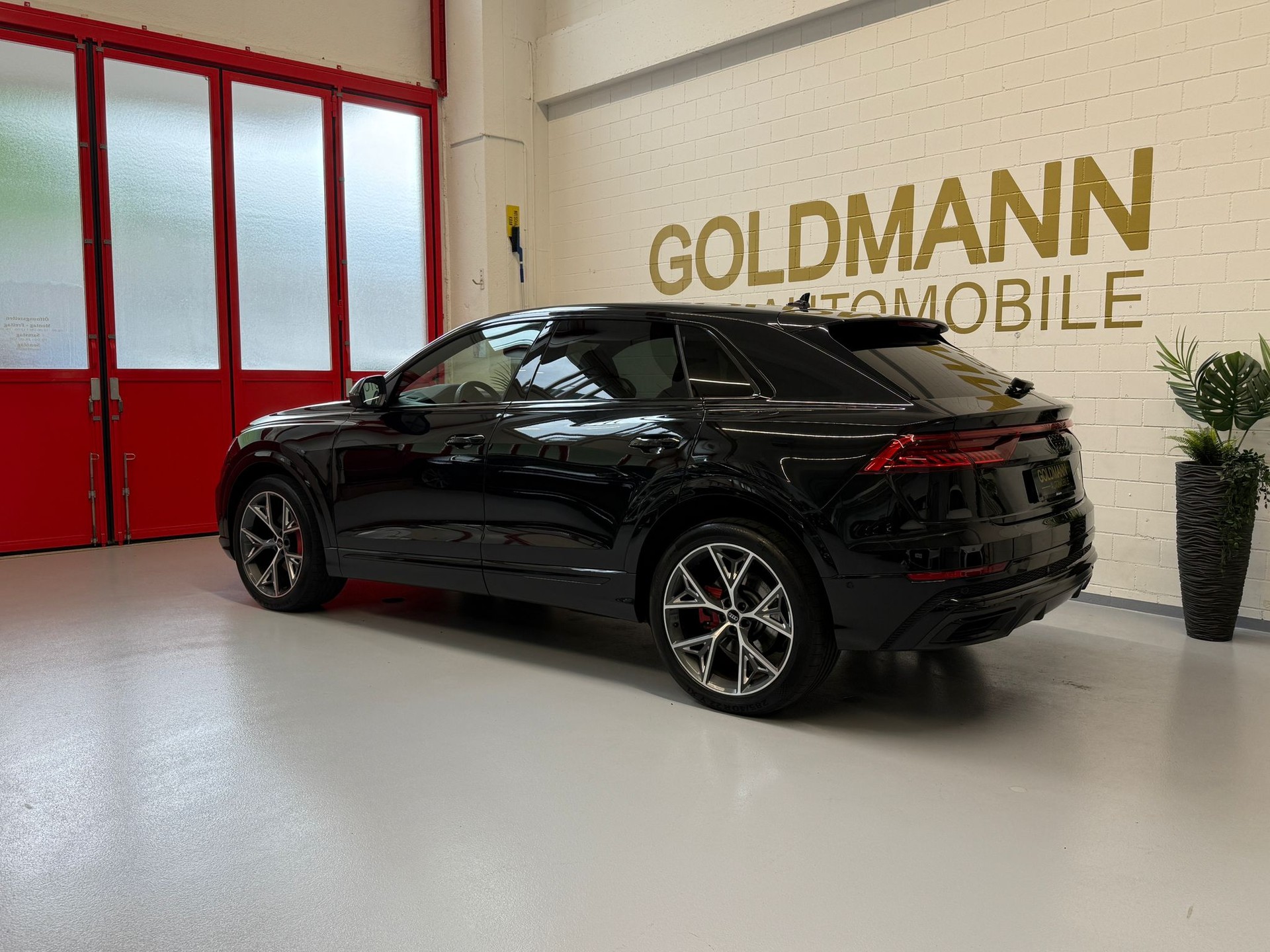 AUDI Q8 50 TDI quattro tiptronic-image-1