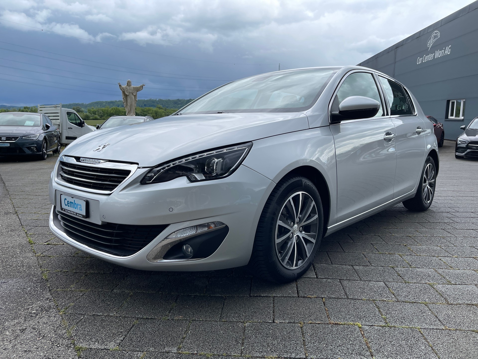 PEUGEOT 308 1.2 THP Allure Automatic-image-1