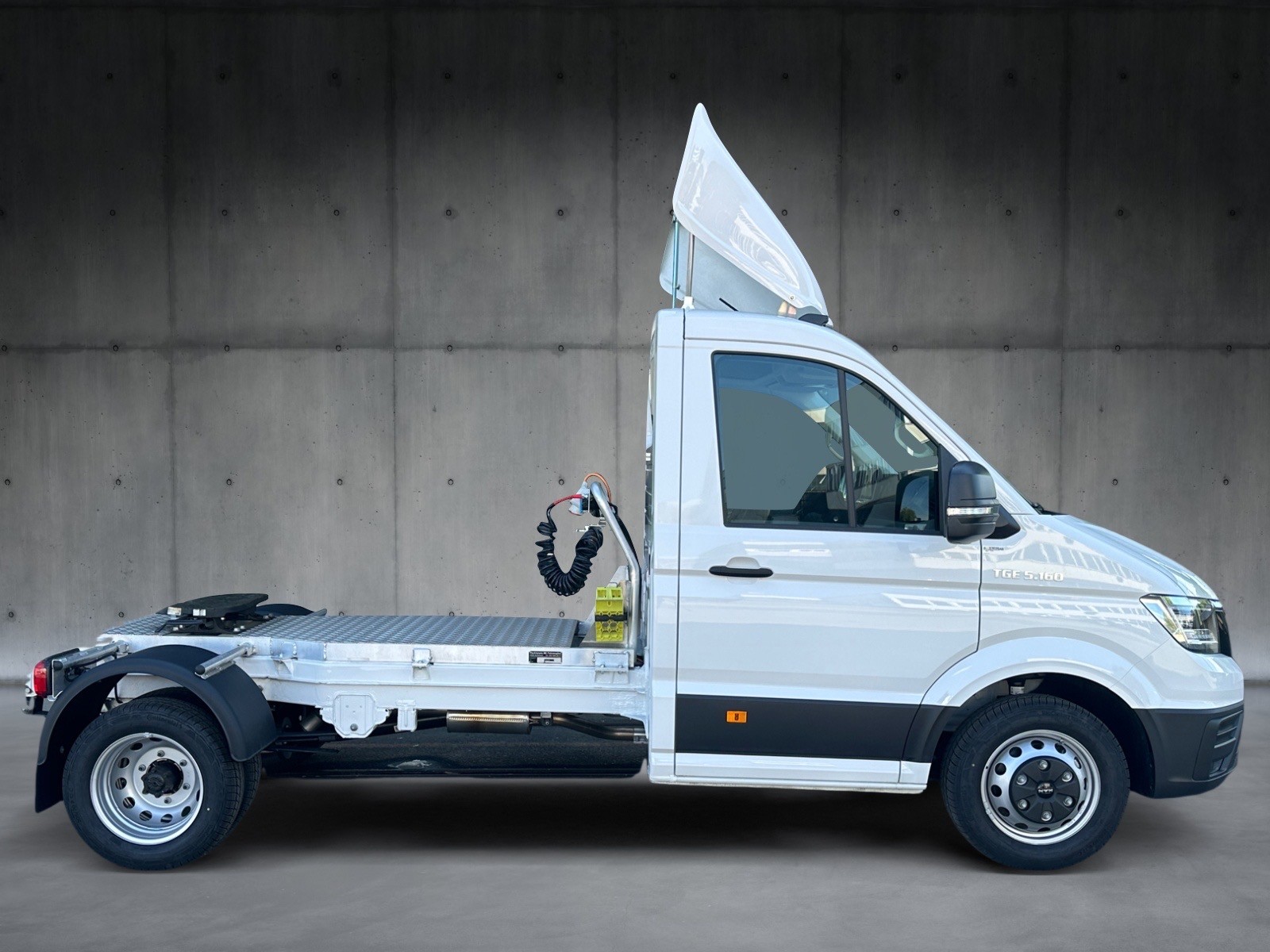 MAN TGE 3.5t Sattelschlepper Automat-image-4