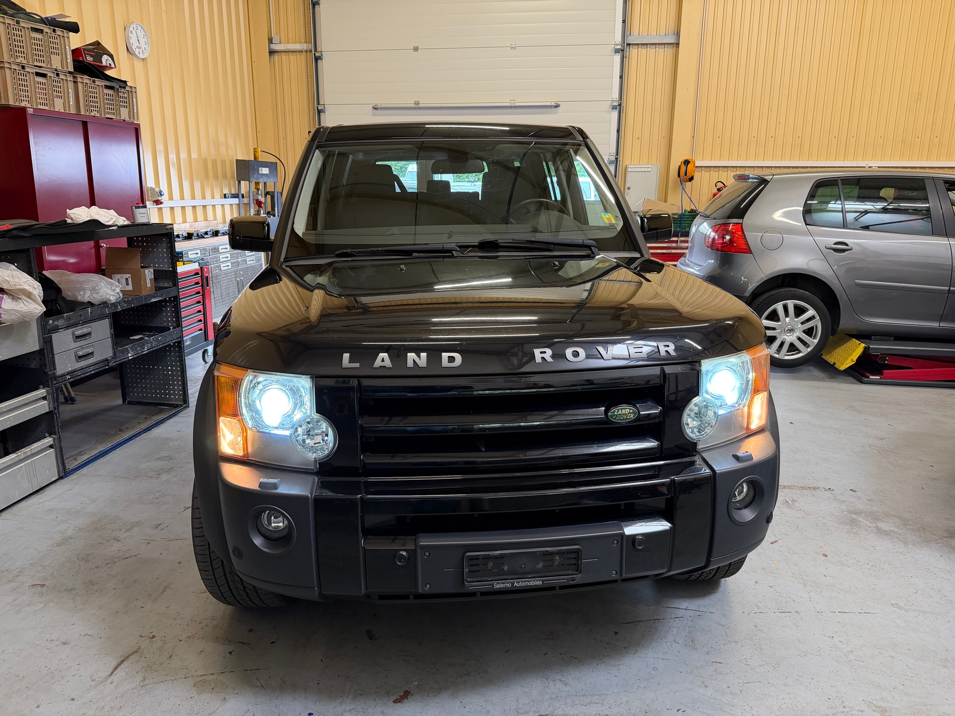LAND ROVER Discovery 2.7d V6 HSE Automatic-image-6