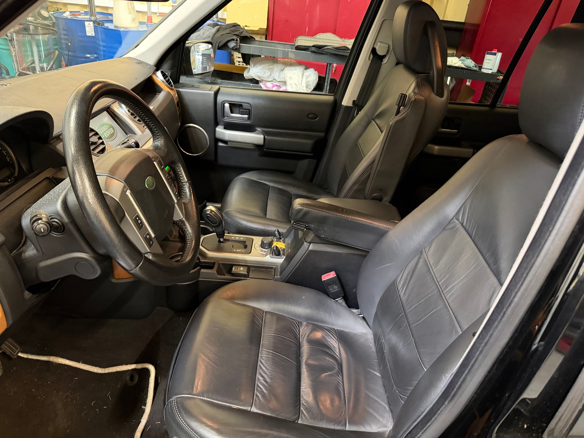 LAND ROVER Discovery 2.7d V6 HSE Automatic-image-11