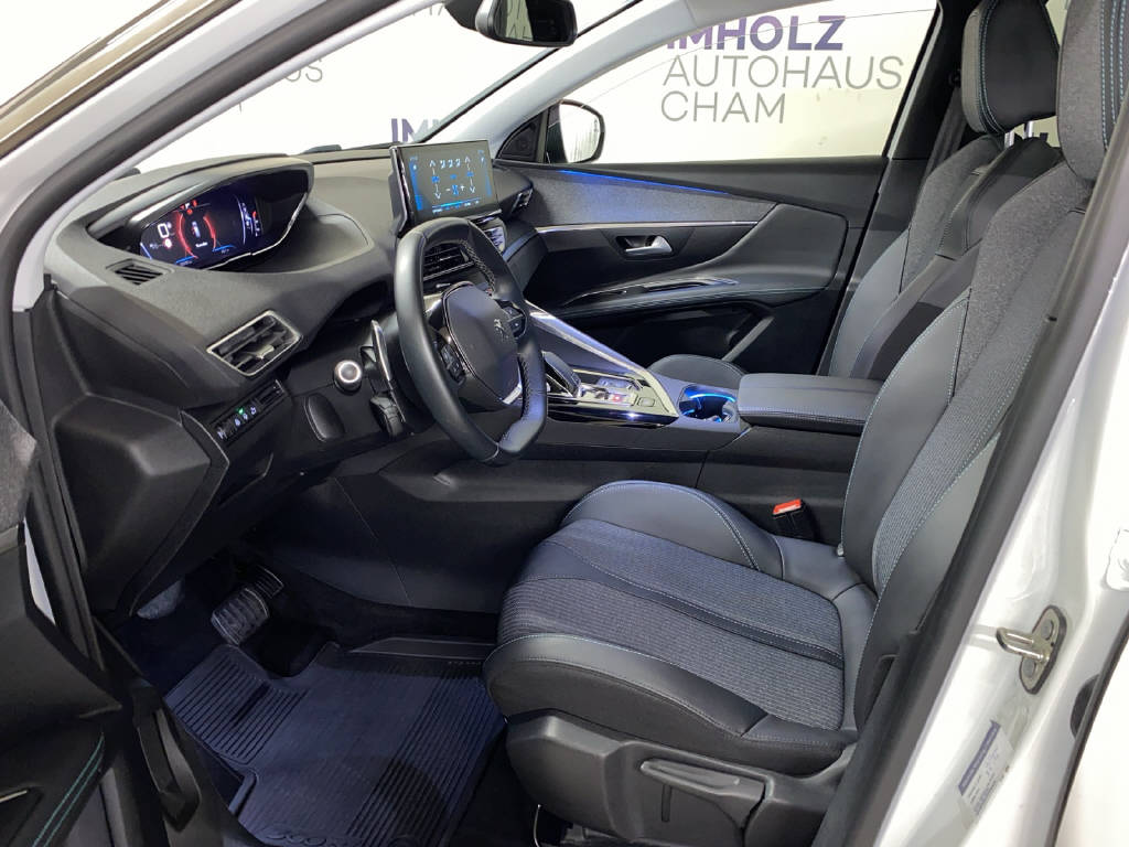 PEUGEOT 3008 1.2 PureTech Allure Pack-image-15
