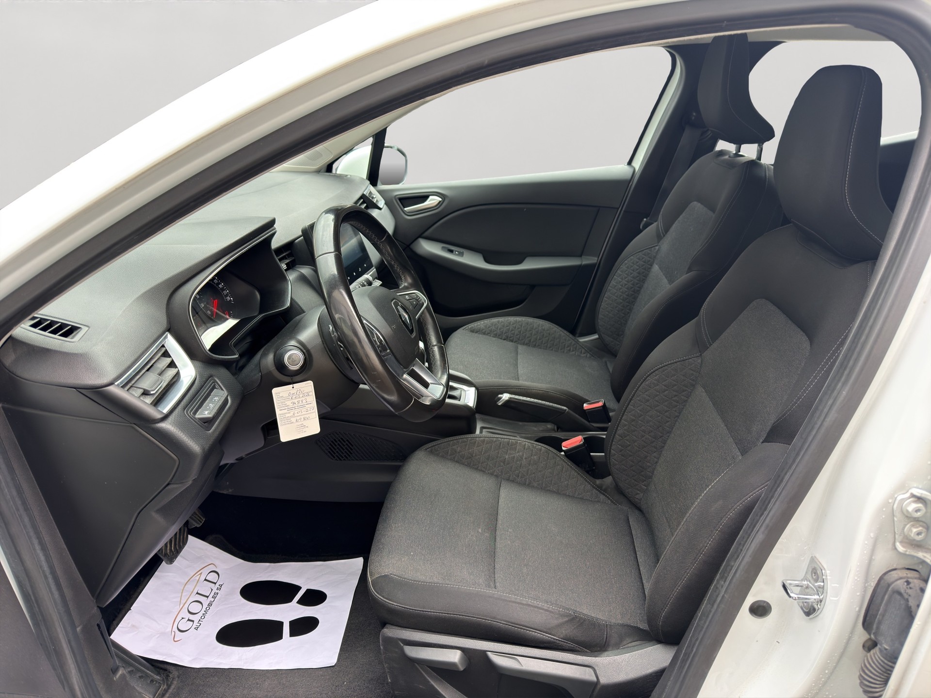 RENAULT Clio 1.3 Business EDC-image-7