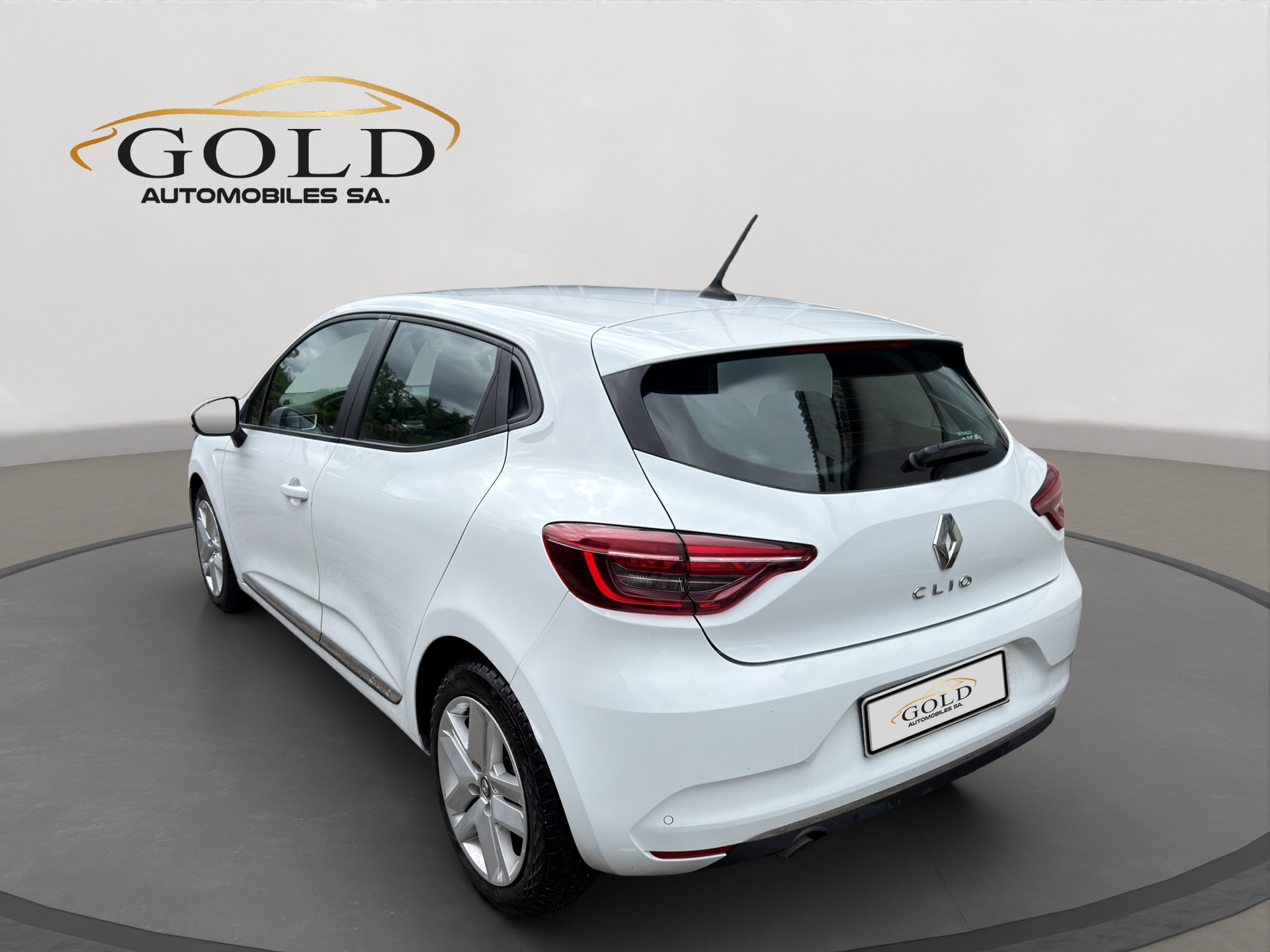 RENAULT Clio 1.3 Business EDC-image-9
