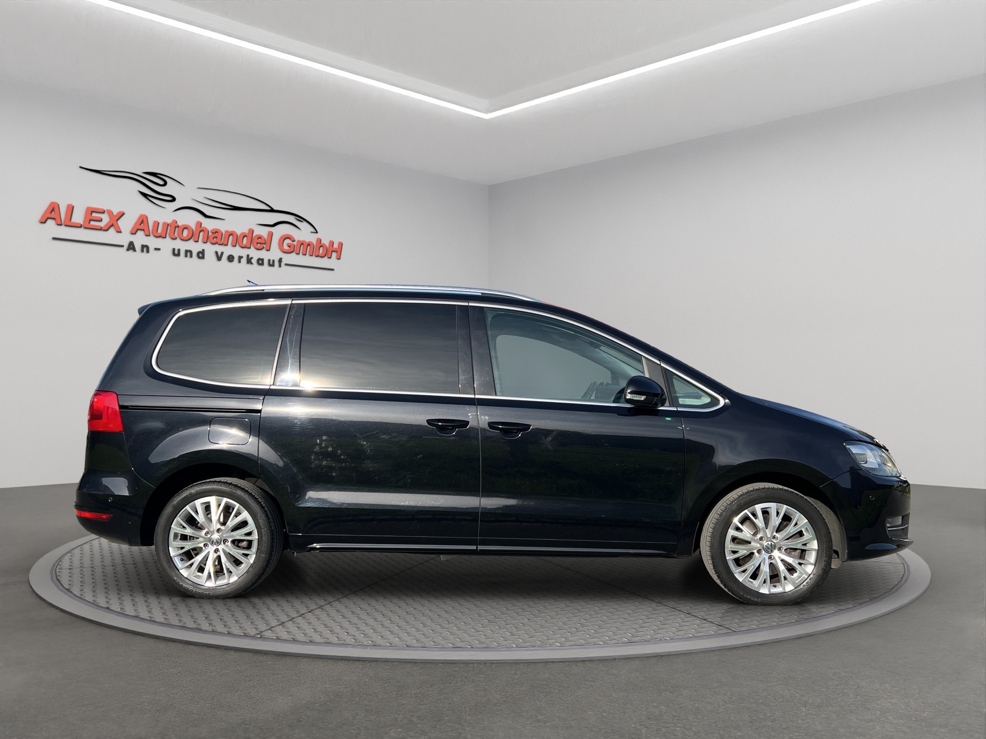 VW Sharan 2.0 TSI Comfortline DSG-image-5