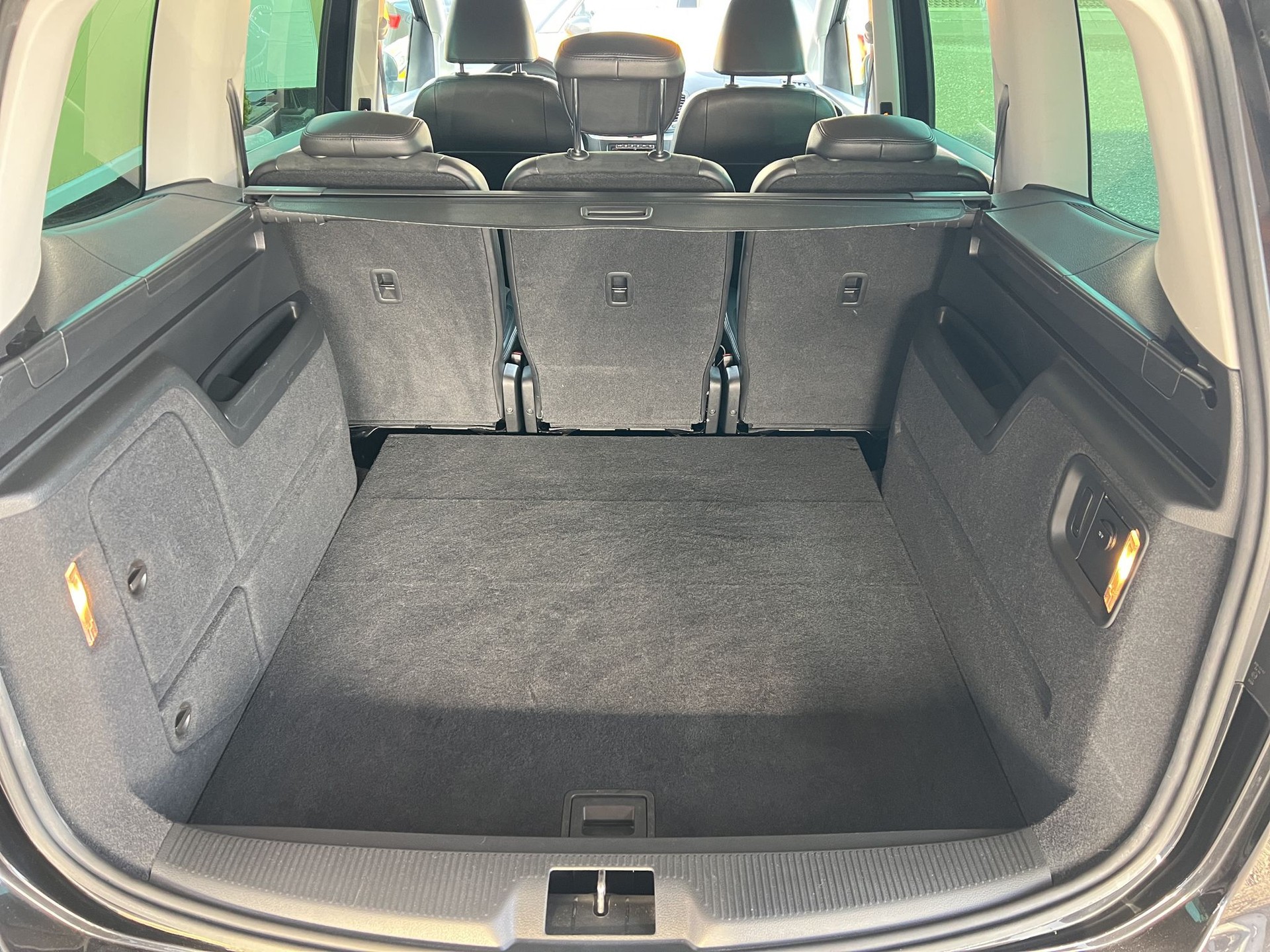 VW Sharan 2.0 TSI Comfortline DSG-image-11