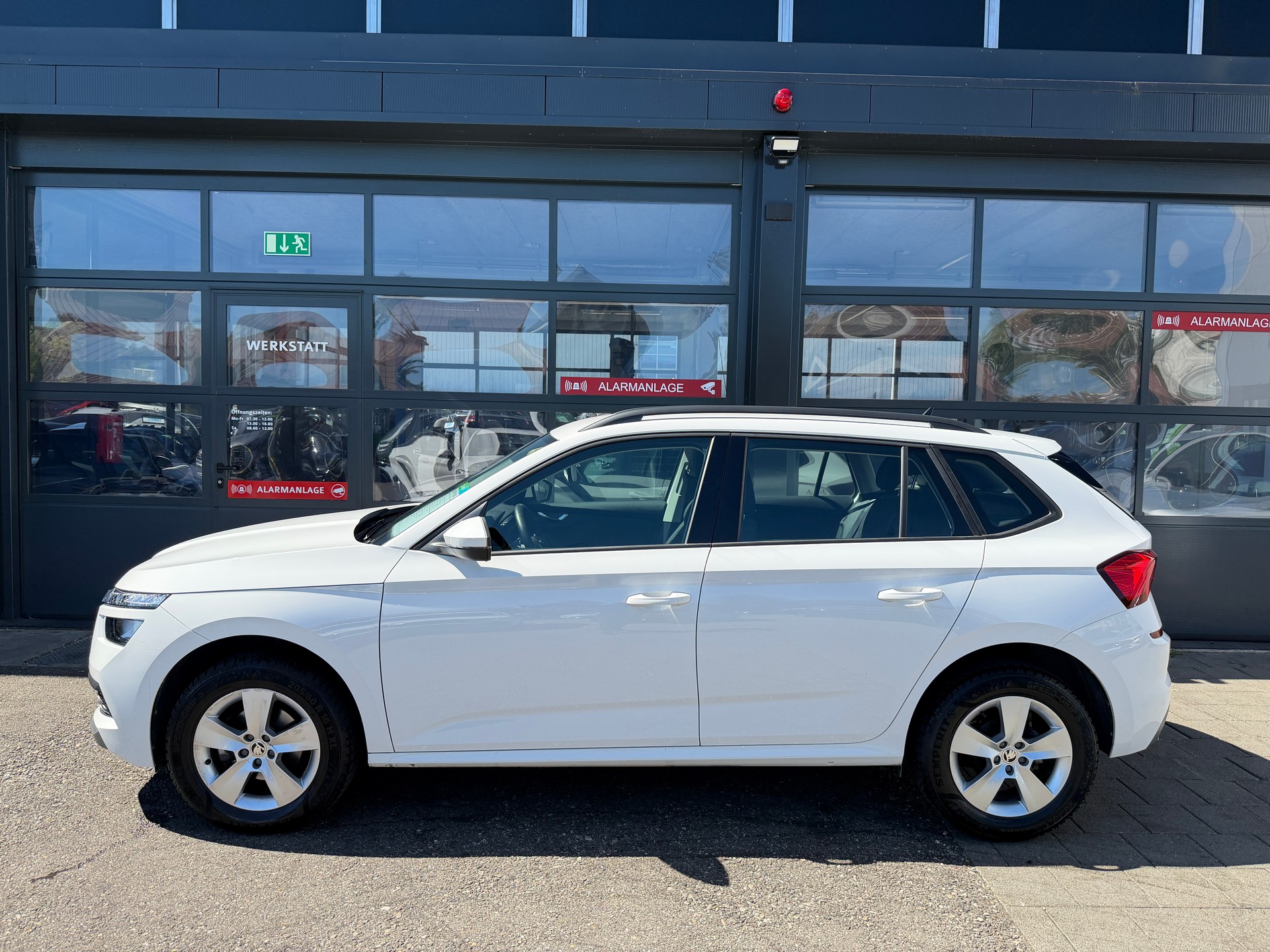 SKODA Kamiq 1.0 TSI Ambition DSG-showroom-element-2