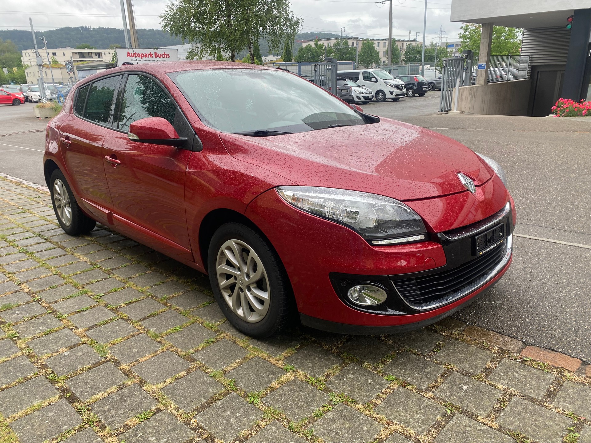 RENAULT Mégane 1.5 dCi Swiss Edition EDC-image-2