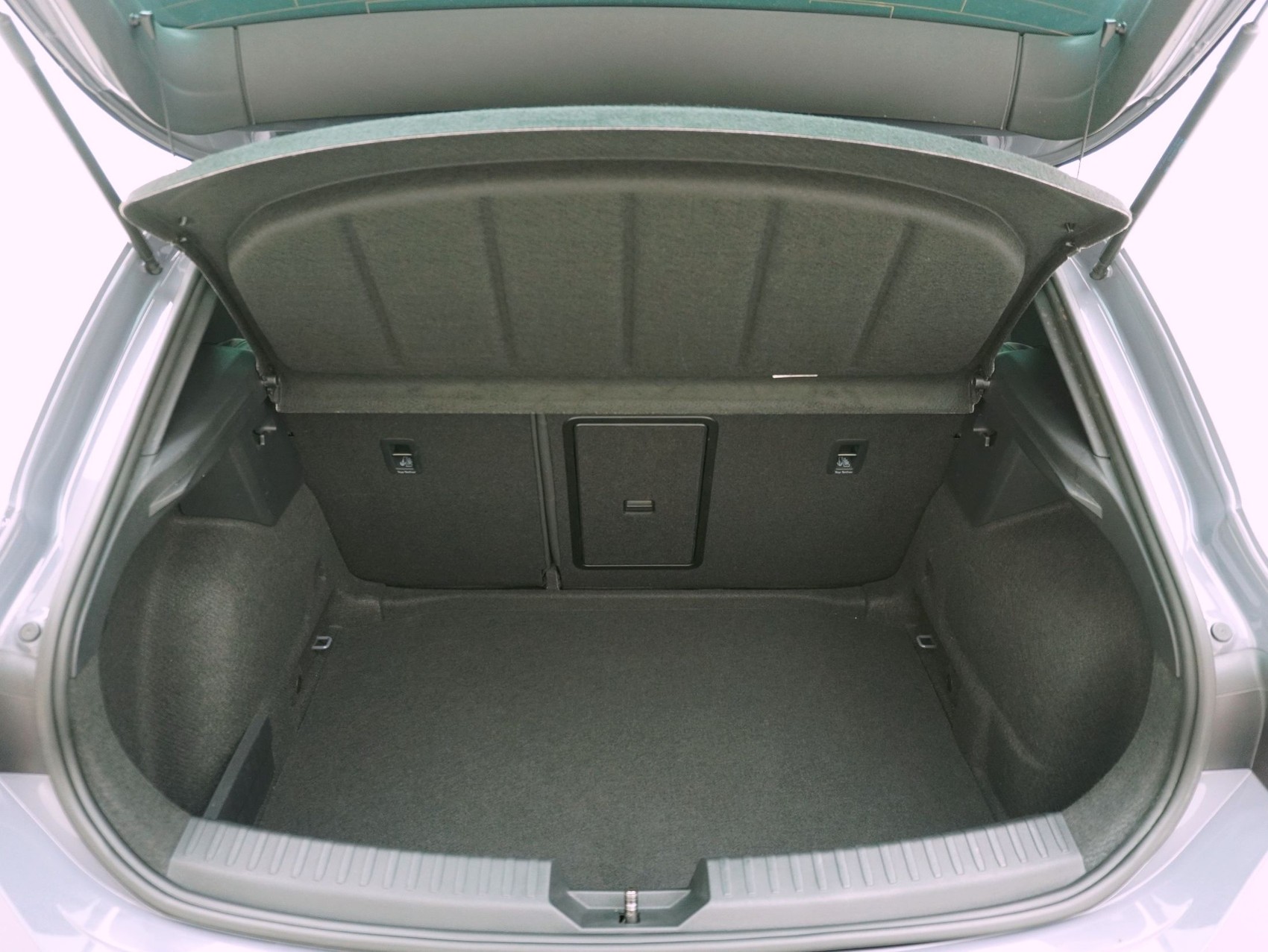 CUPRA Leon 2.0 TSI DSG VZ-image-14