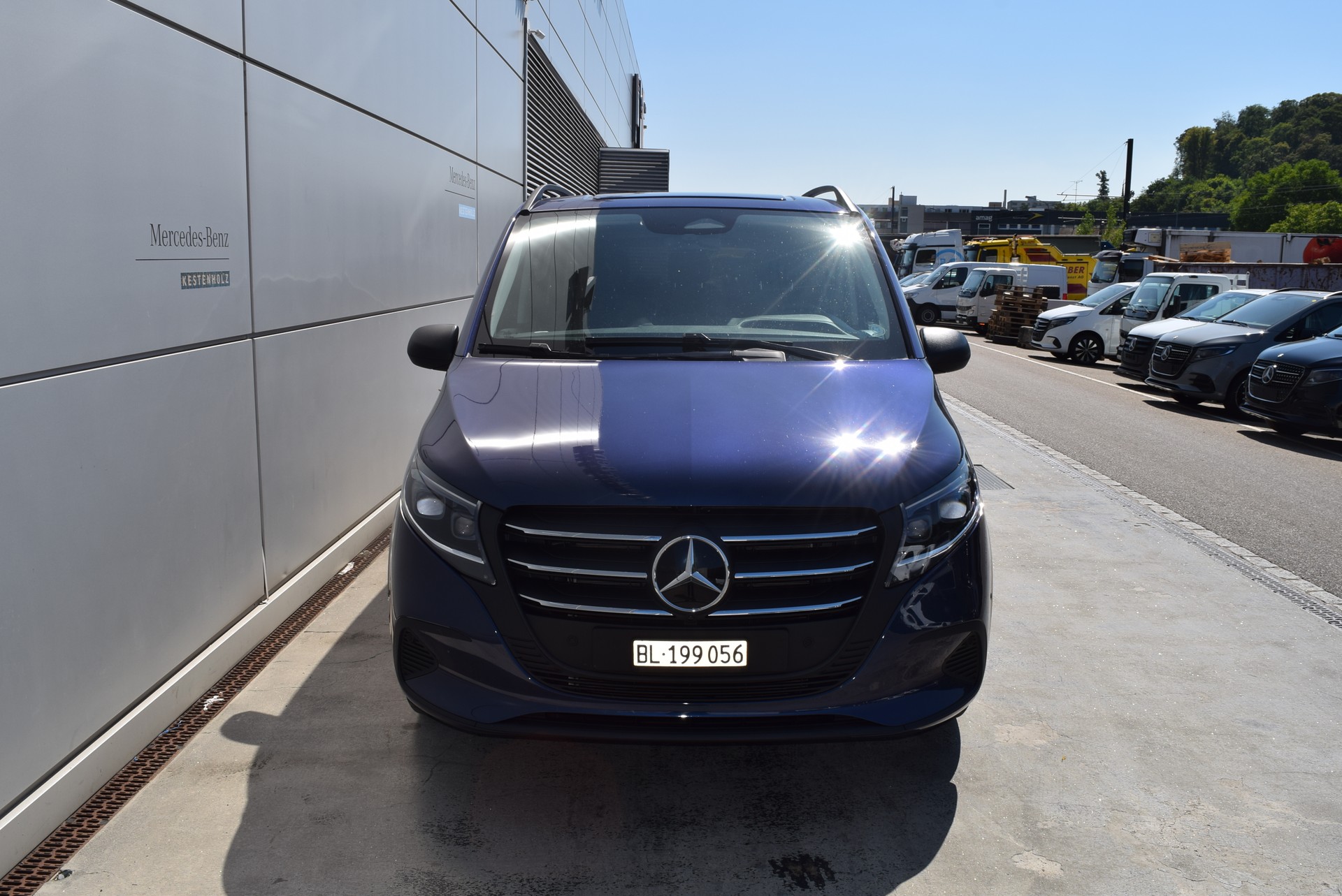 MERCEDES-BENZ Vito 116 CDI Lang Tourer 9G-Tronic 4M Select-image-1