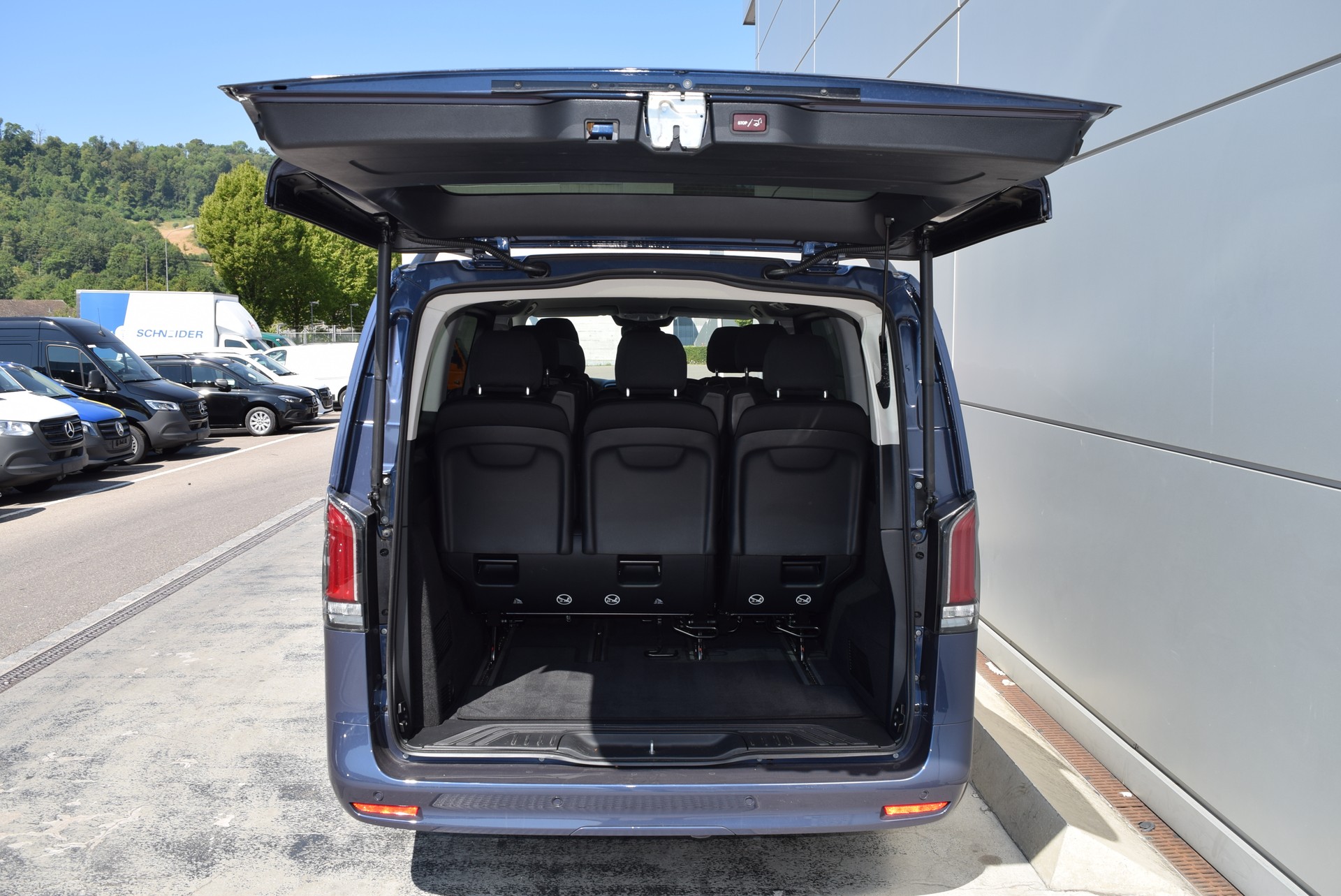 MERCEDES-BENZ Vito 116 CDI Lang Tourer 9G-Tronic 4M Select-image-4