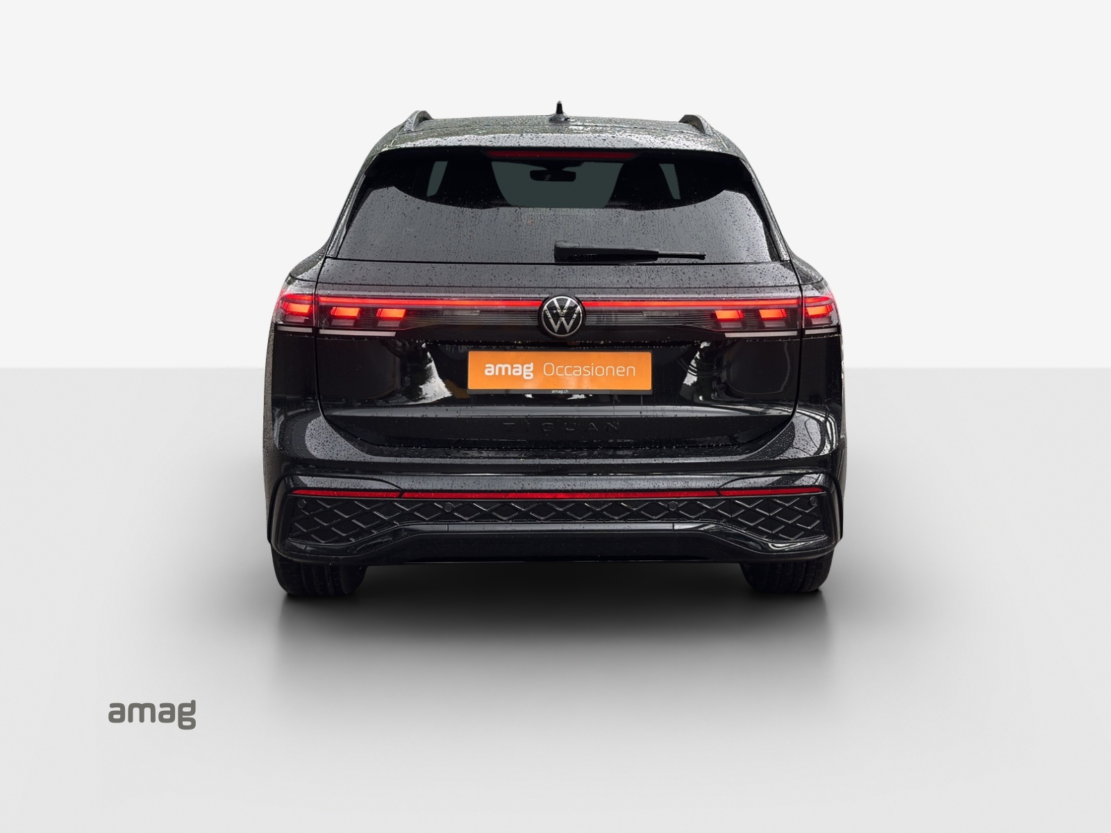 VW Tiguan 2.0 TSI DSG R-Line 4Motion-image-3