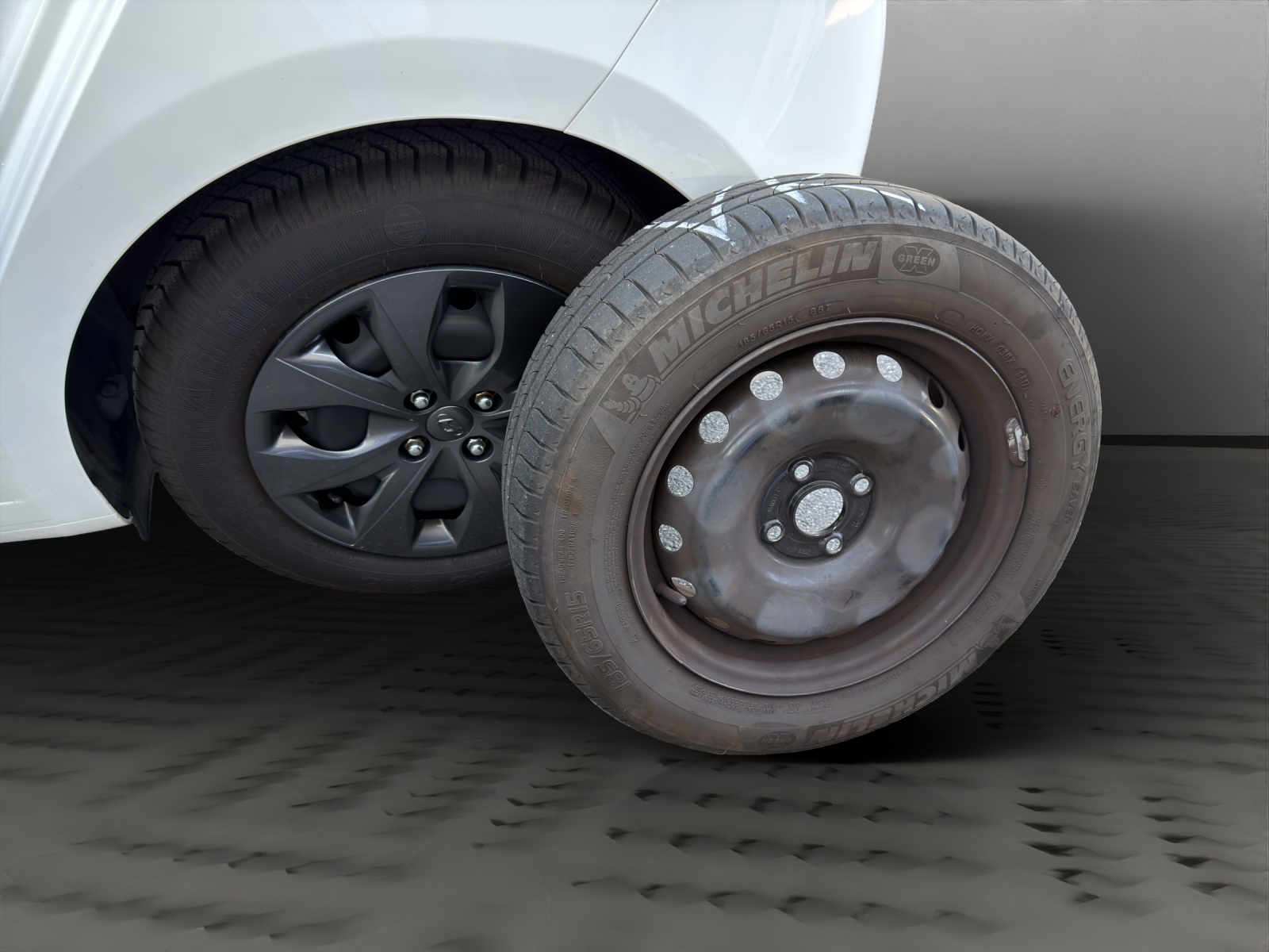 HYUNDAI i20 1.2 Amplia-image-18