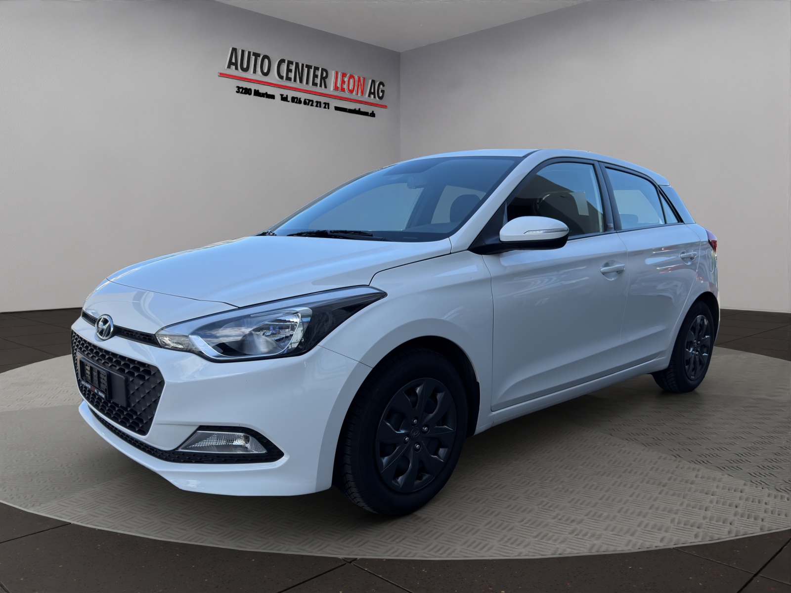 HYUNDAI i20 1.2 Amplia-image-1