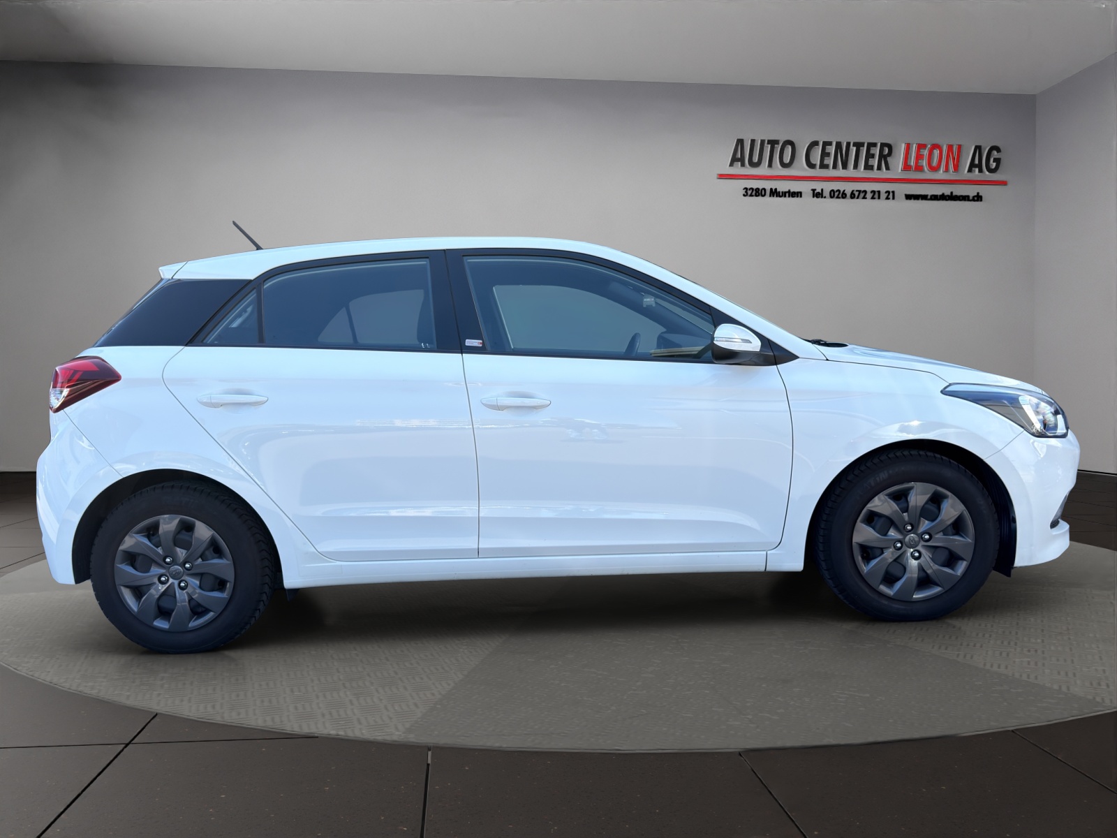 HYUNDAI i20 1.2 Amplia-image-6
