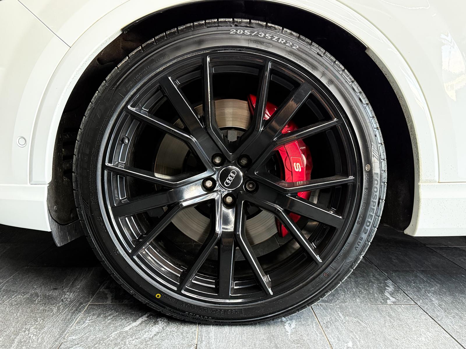 AUDI SQ7 4.0 TDI quattro tiptronic-image-9