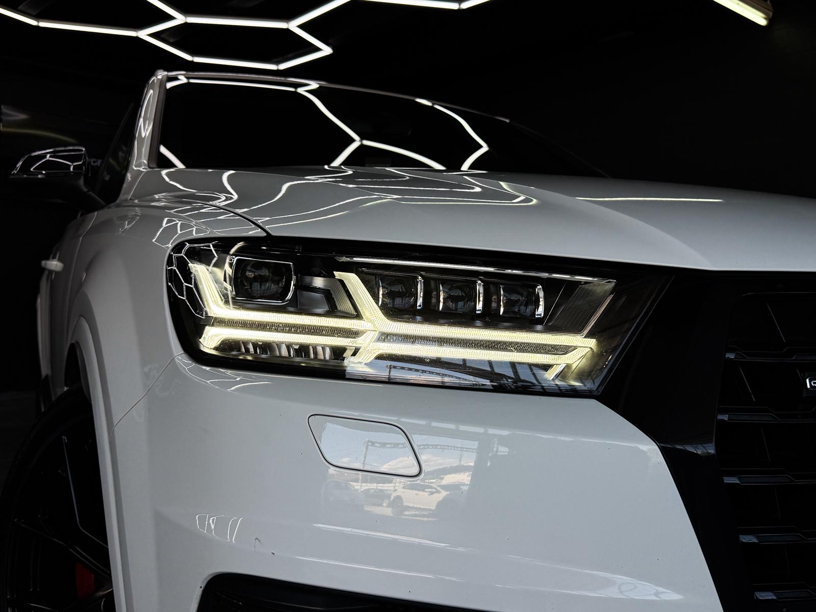 AUDI SQ7 4.0 TDI quattro tiptronic-image-3