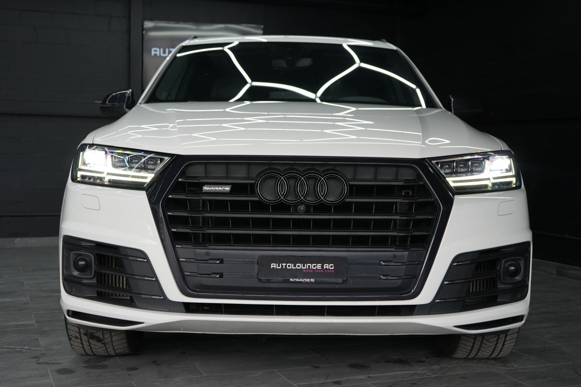 AUDI SQ7 4.0 TDI quattro tiptronic-image-1