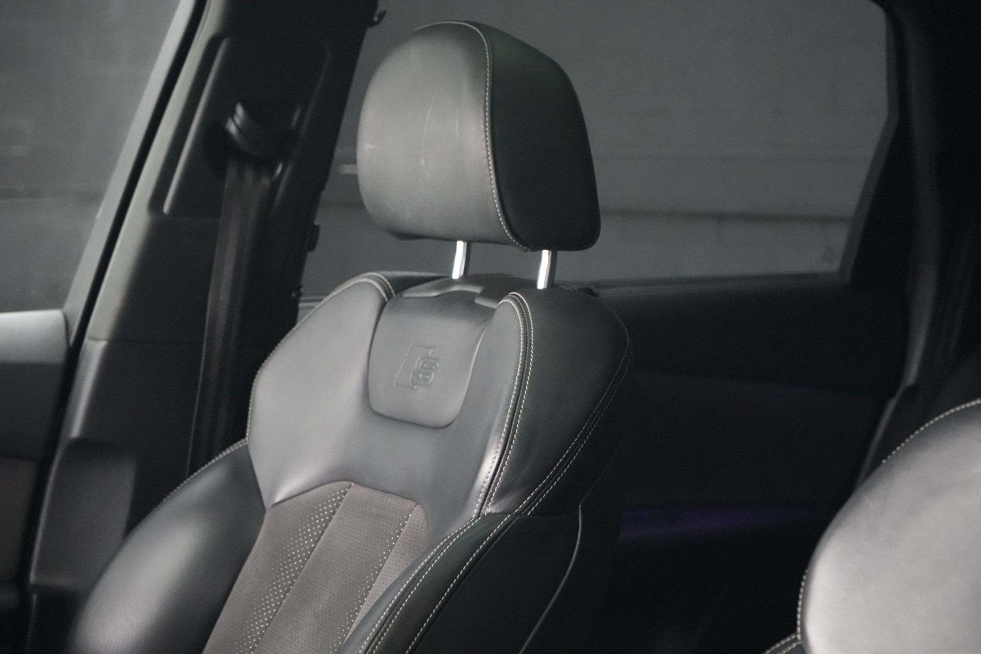 AUDI SQ7 4.0 TDI quattro tiptronic-image-18